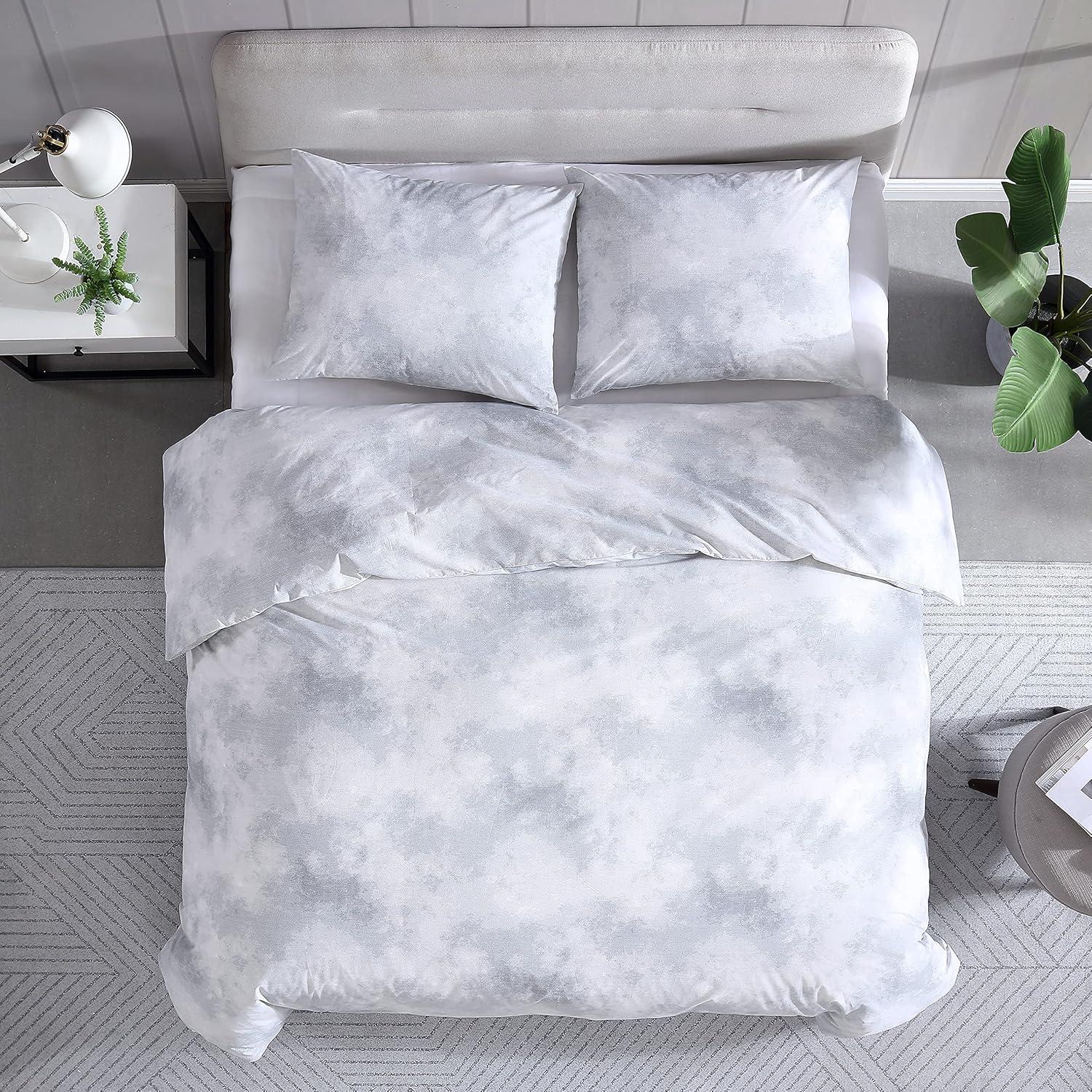 Gray/White Reversible 2 Piece Duvet Cover Set