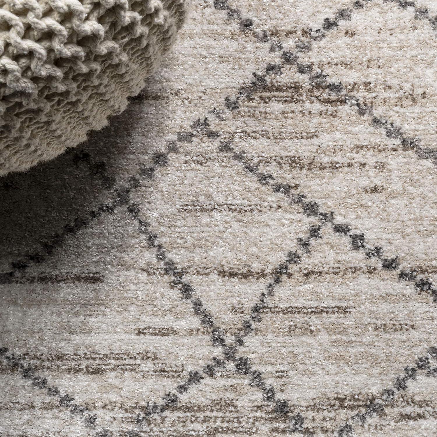 2'x8' Asilah Moroccan Modern Diamond Runner Rug, Light Gray - JONATHAN Y