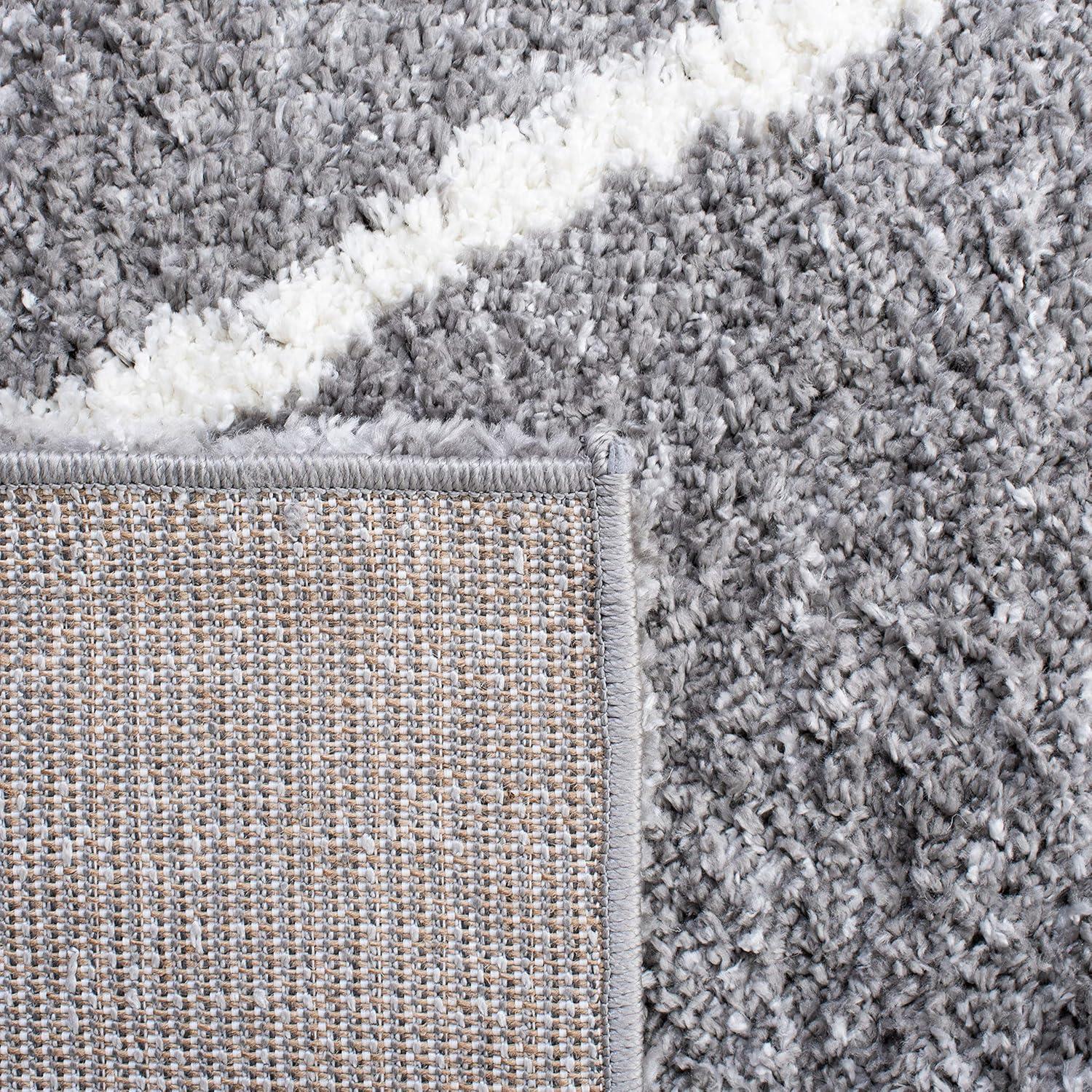 August Shag 500 AUG531 Power Loomed Indoor Area Rug - Light Grey/Ivory - 5'-5"x7'-7" - Safavieh