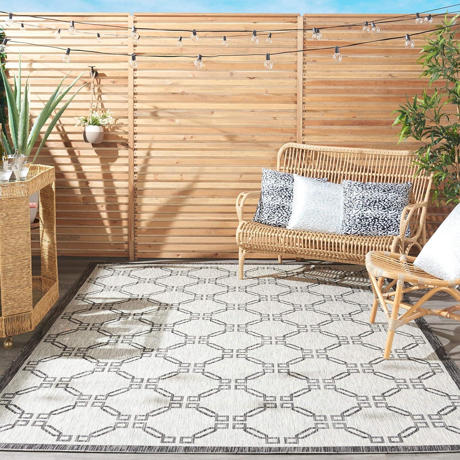 Ivory Blue Traditional Trellis 2'2" x 7'6" Synthetic Area Rug