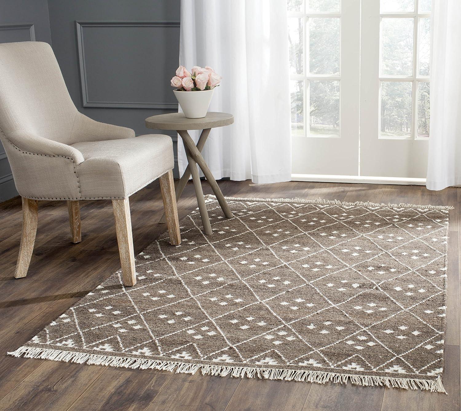Natural Kilim NKM316 Hand Woven Area Rug - Brown/Ivory - 4'x6' - Safavieh.