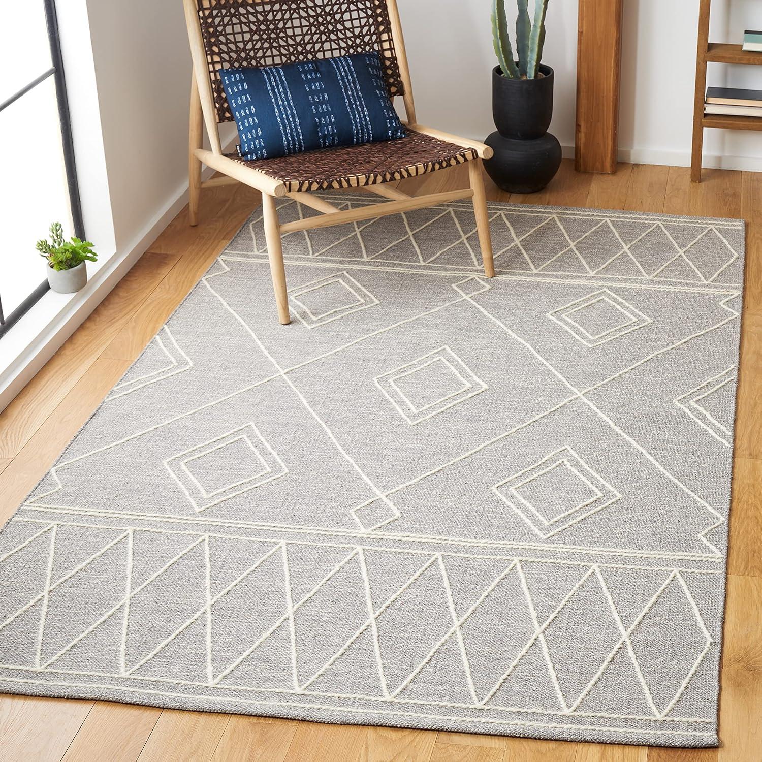 Steelside™ Holtby Southwestern Handmade Flatweave Gray/Ivory Area Rug