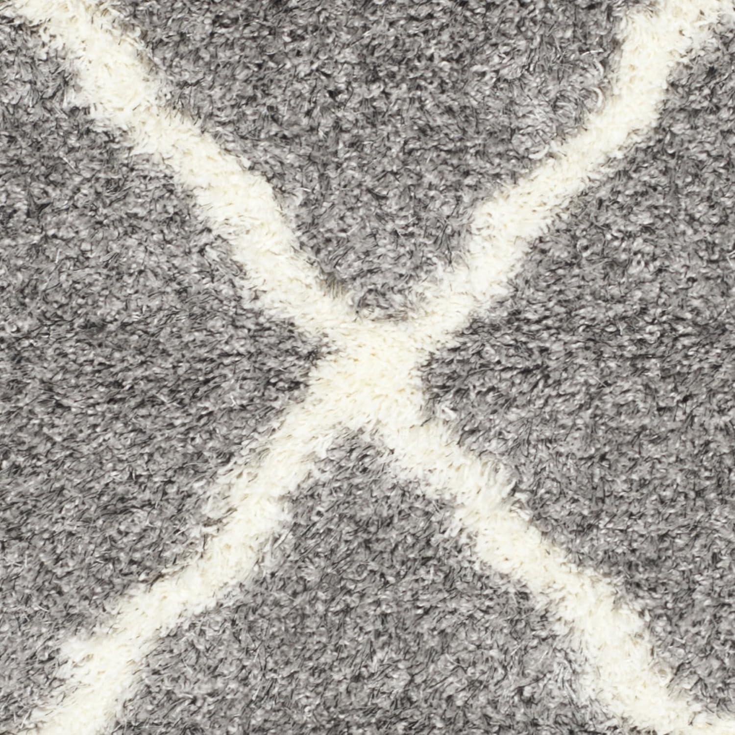Montreal Shag SGM866 Power Loomed Indoor Accent Rug - Grey/Ivory - 3'x5' - Safavieh.