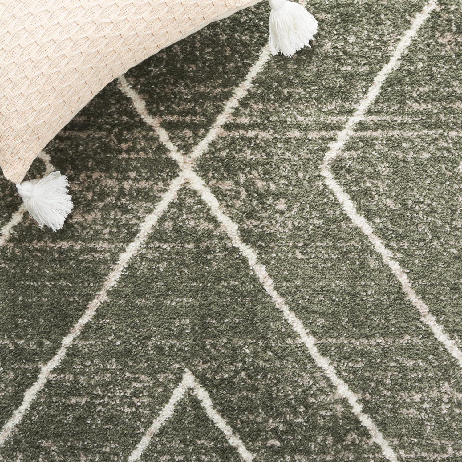 SAFAVIEH Adirondack Evonne Geometric Area Rug, Dark Green/Ivory, 6' x 9'