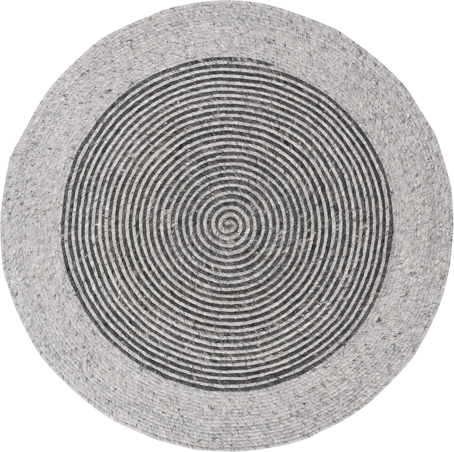 Handwoven Gray Wool 3' Round Braided Reversible Rug