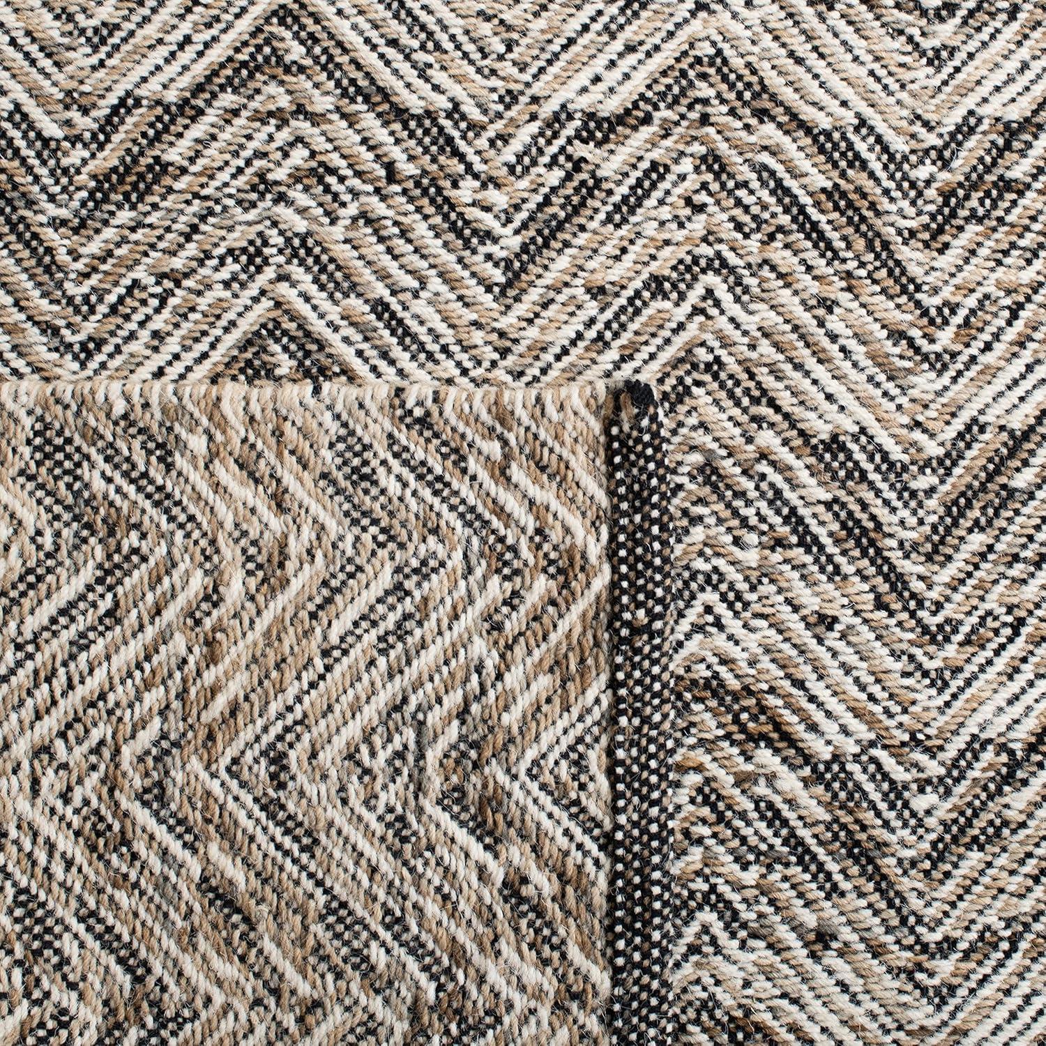 SAFAVIEH Kilim Torma Zig Zag Wool Area Rug, Beige/Black, 3' x 5'