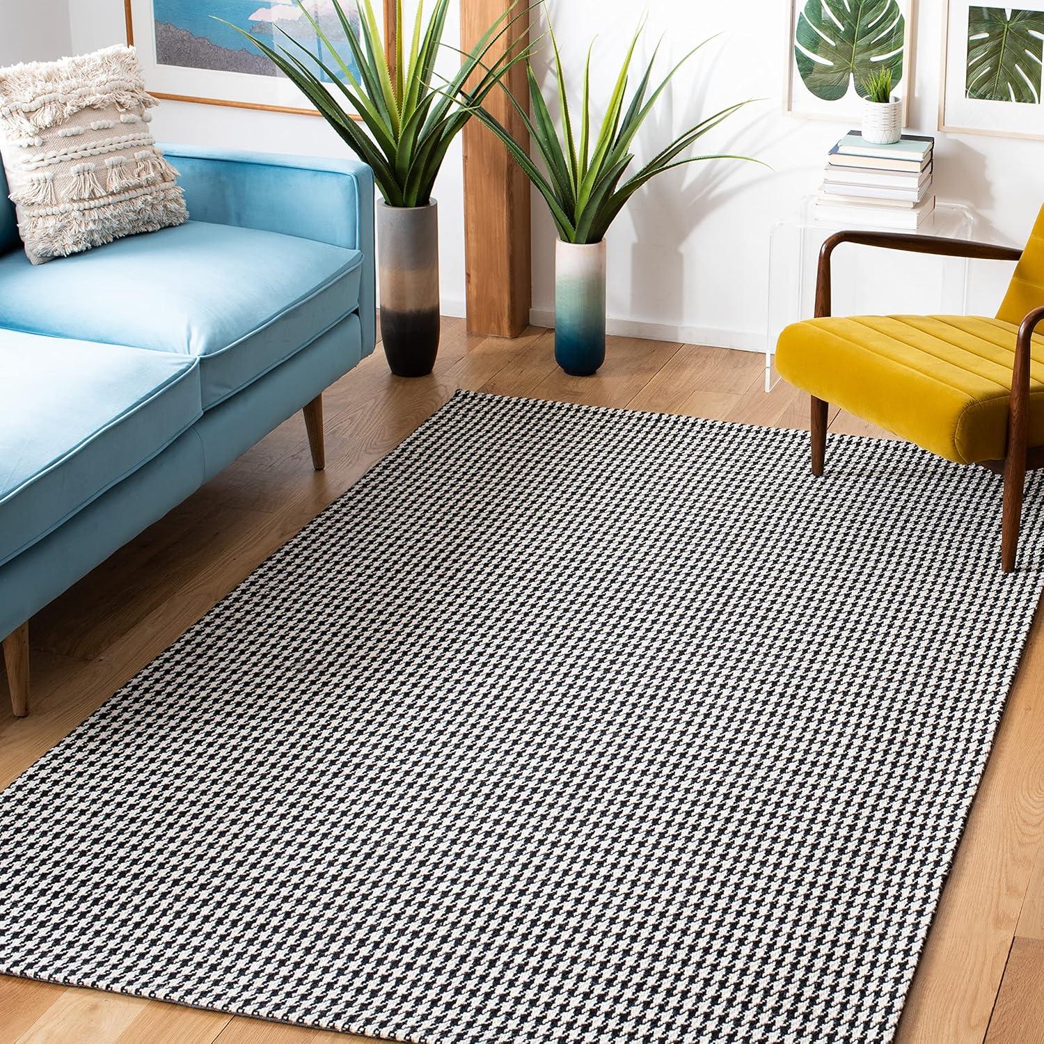 Marbella MRB319 Hand Woven Indoor Accent Rug - Black/Ivory - 3'x5' - Safavieh