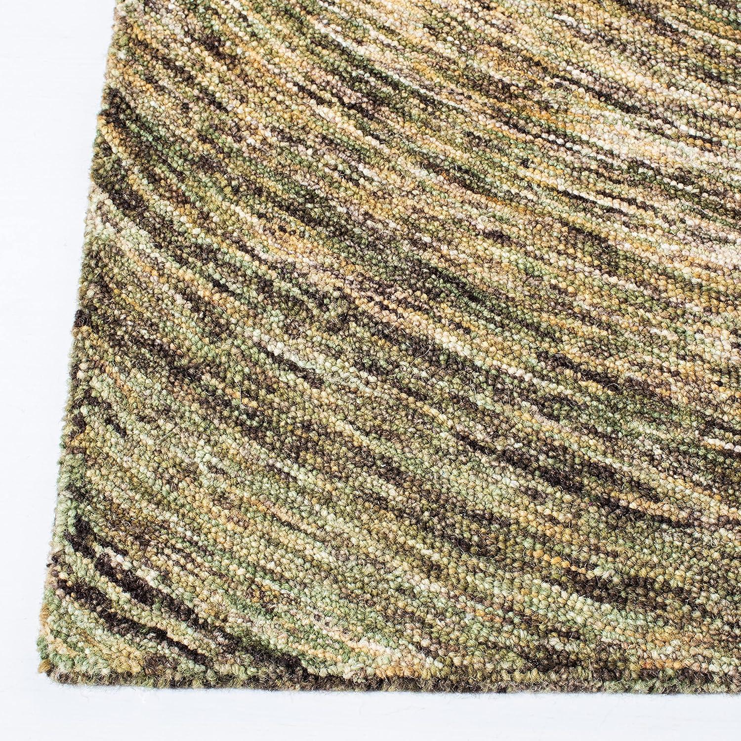 Ikat IKT633 Hand Tufted Area Rug - Green - 4'x6' - Safavieh