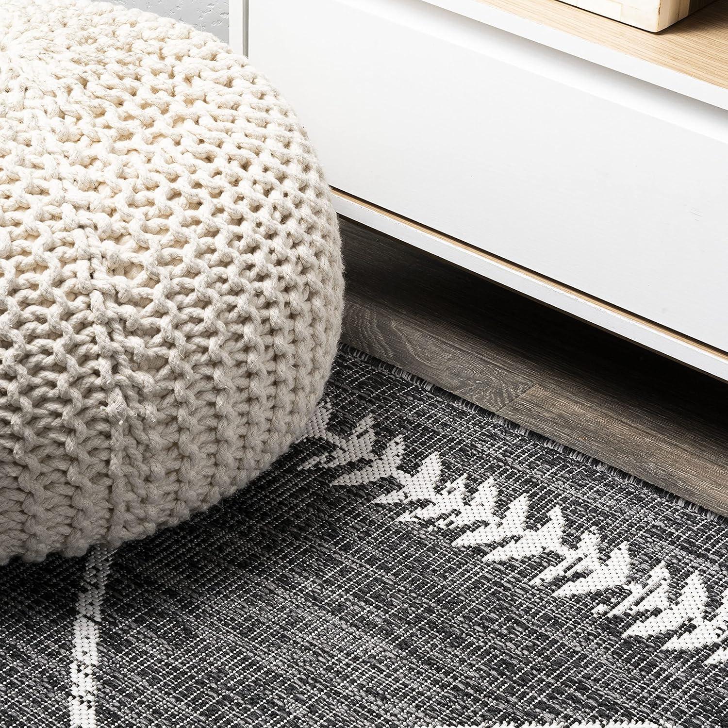 2'x10' Derya  Diamond Trellis Indoor/Outdoor Runner Rug, Black/Ivory - JONATHAN Y