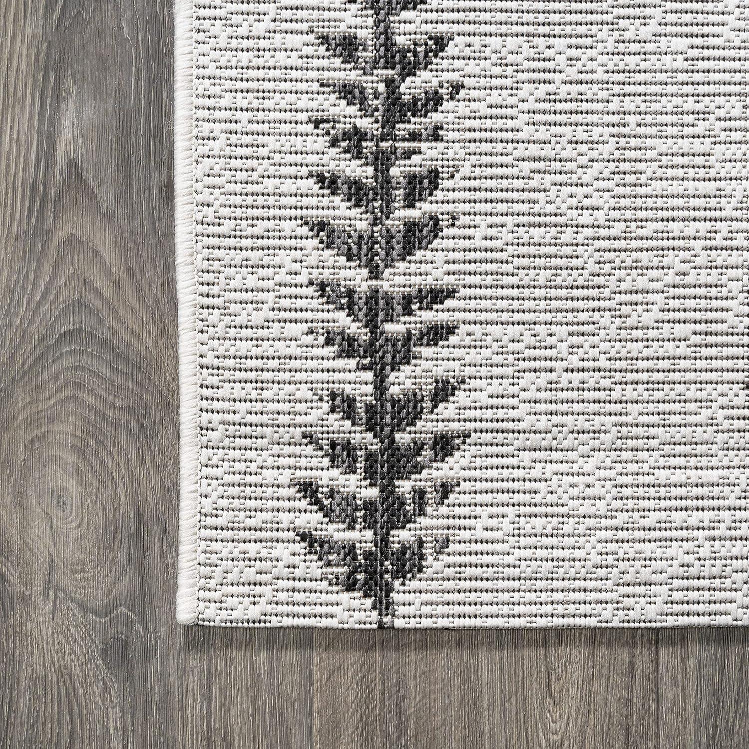 3'x5' Derya  Diamond Trellis Indoor/Outdoor Area Rug, Ivory/Black - JONATHAN Y