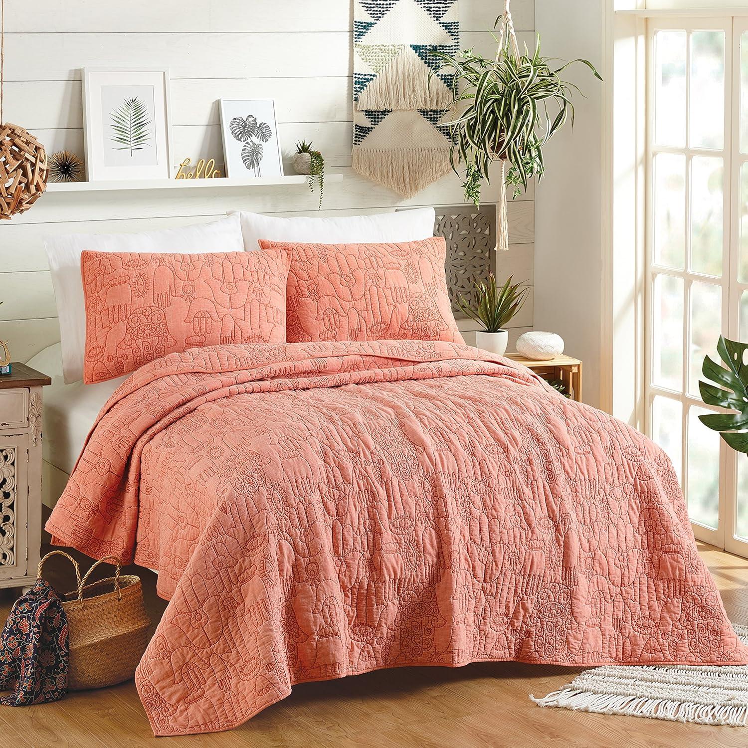Jungalow Hamsa Solid Embroidered 3-Piece Quilt Set