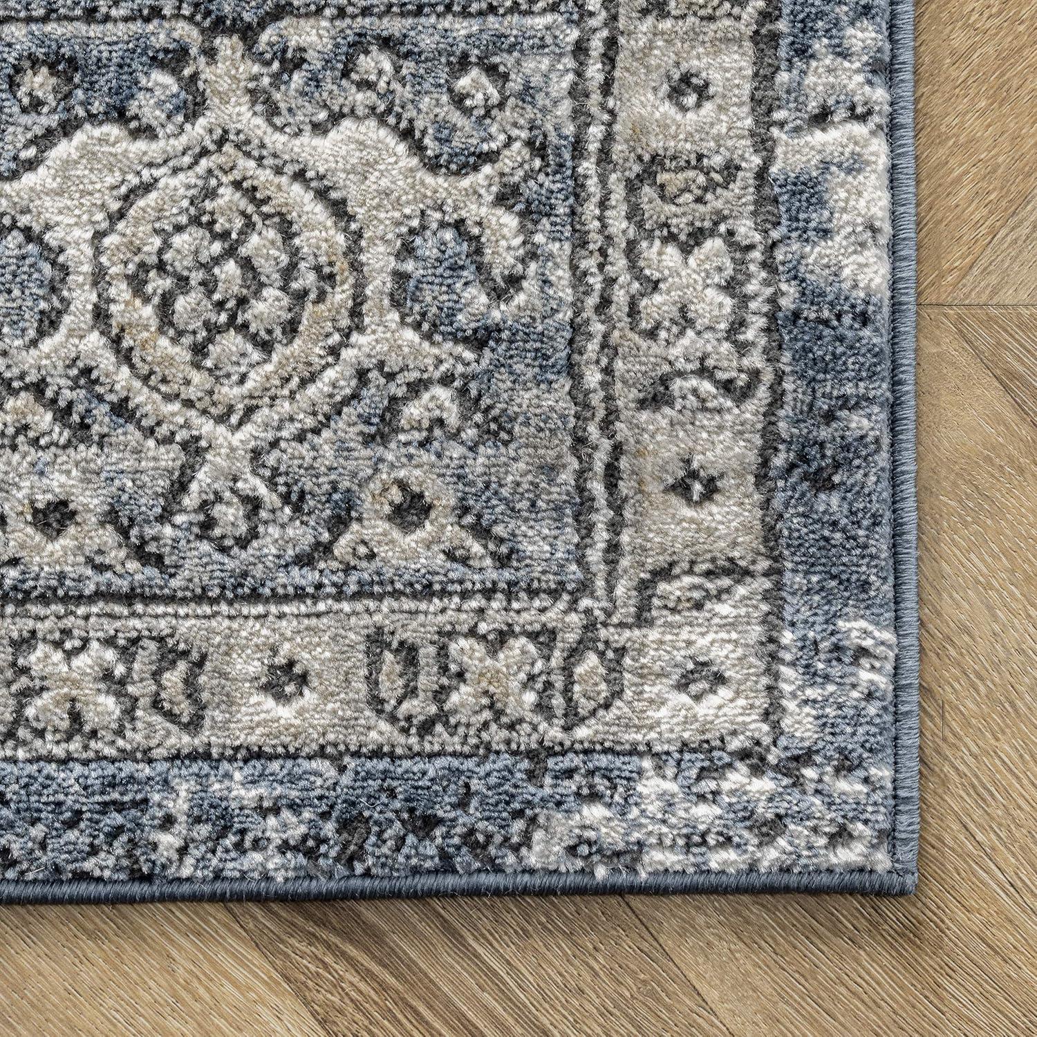 Nuloom Darcie Traditional Medallion Indoor Area Rug