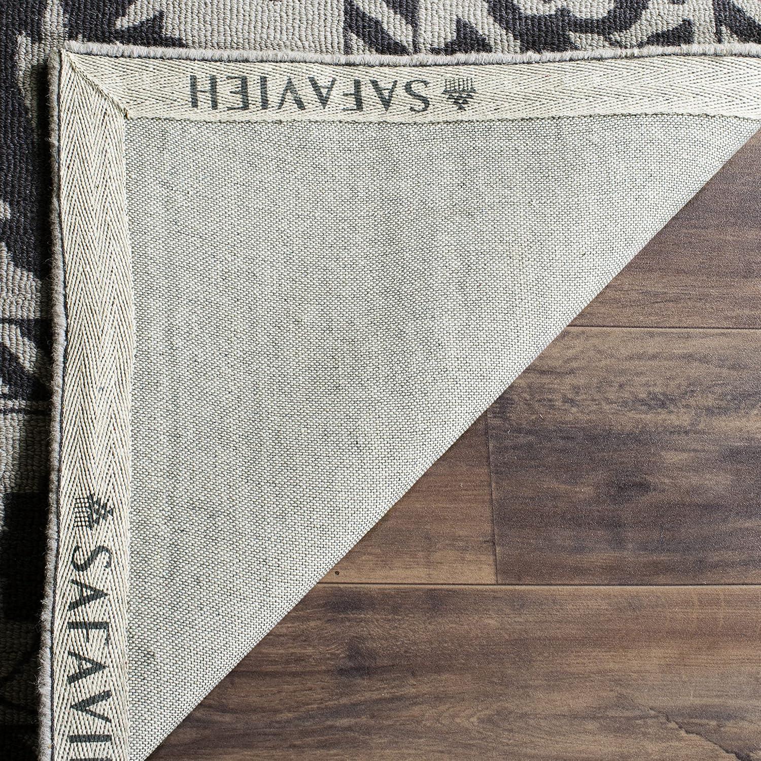 Restoration Vintage RVT102 Hand Tufted Indoor Area Rug - Silver/Grey - 4'x6' - Safavieh.