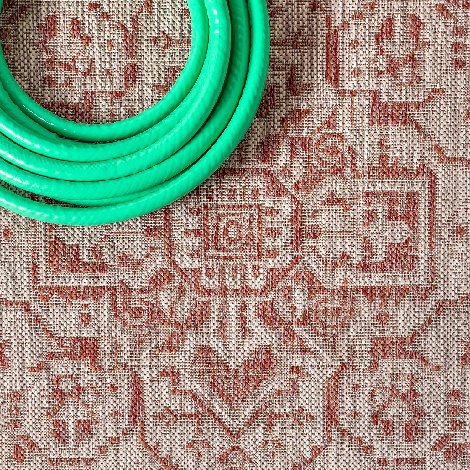 5' Square Sinjuri Medallion Textured Weave Indoor/Outdoor Area Rug, Red/Taupe - JONATHAN Y