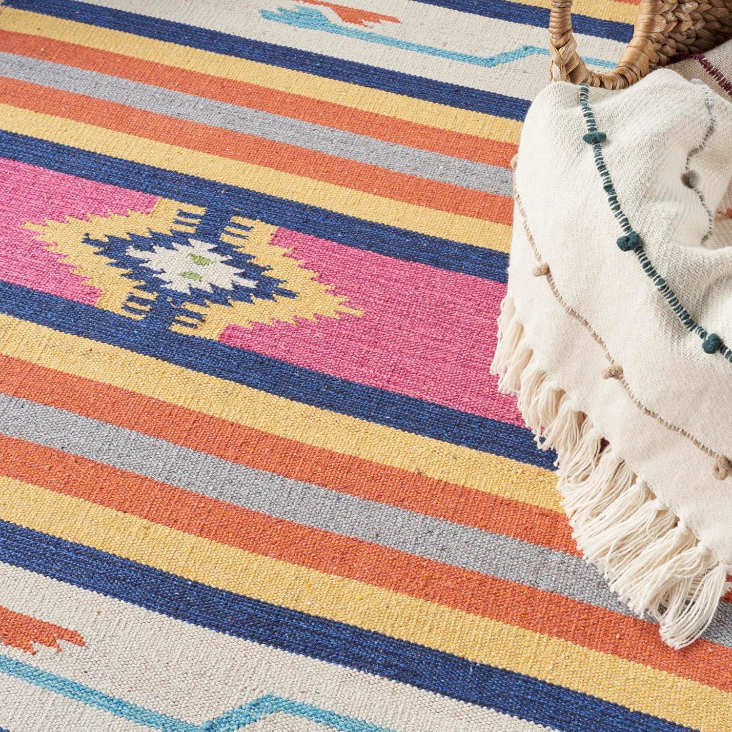 Nourison Baja Tribal Ivory 5' x 7' Area Rug, (5x7)