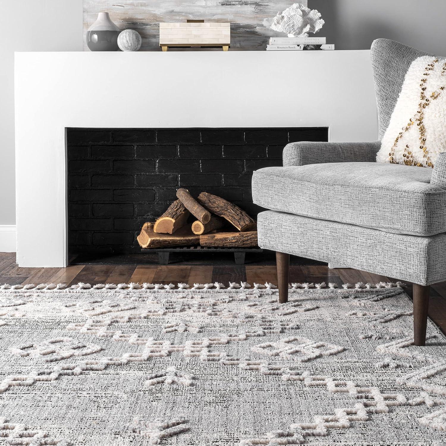 Gray Diamond Textured Tassel Area Rug, 3' x 5'