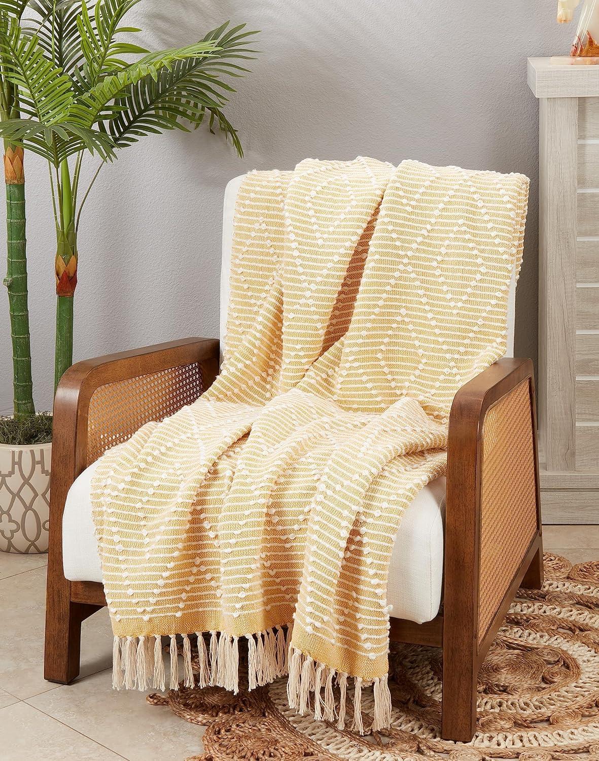 50"x60" Diamond Woven Throw Blanket with Tassel - Saro Lifestyle