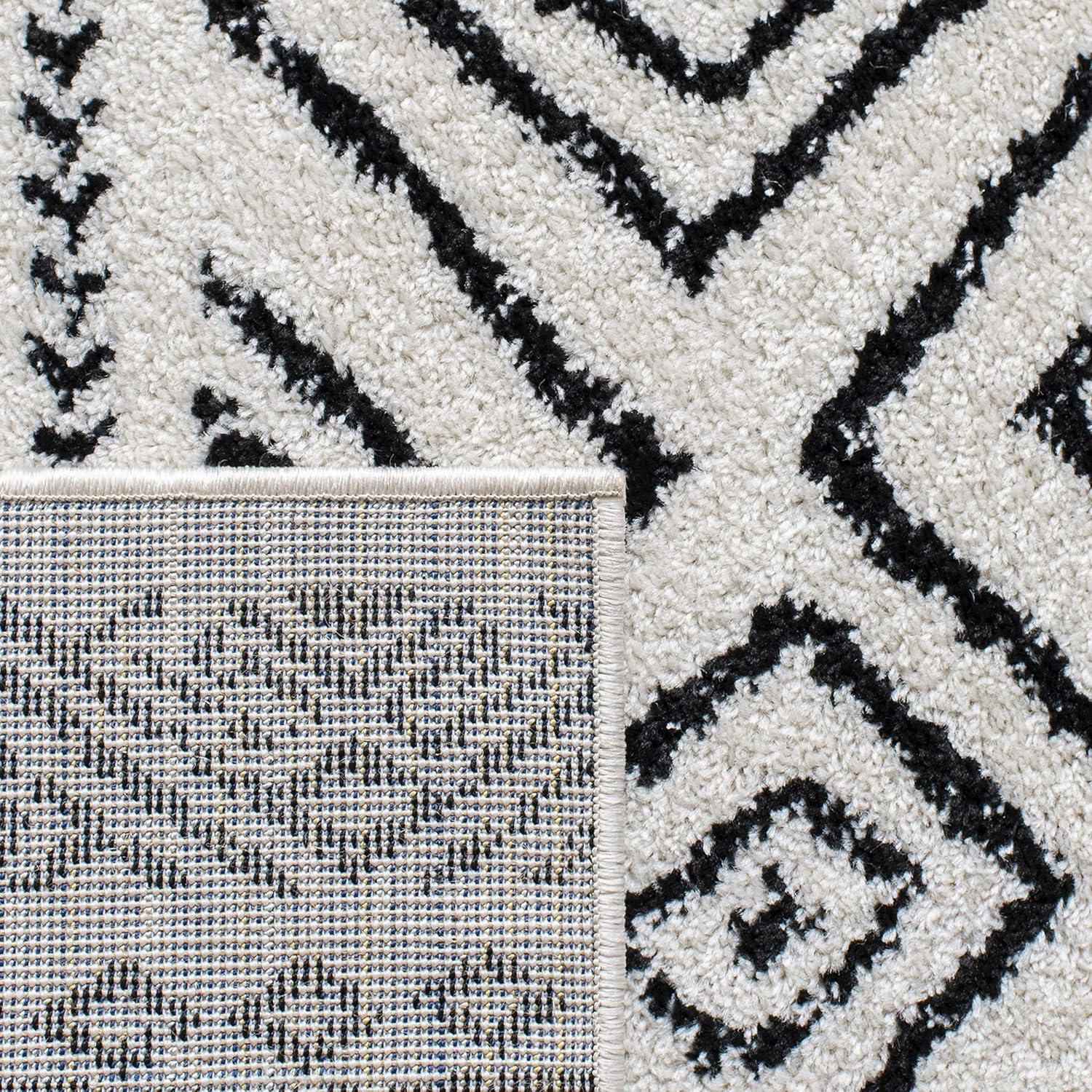 Tulum TUL267 Power Loomed Indoor Accent Rug - Ivory/Black - 3'x3' - Safavieh