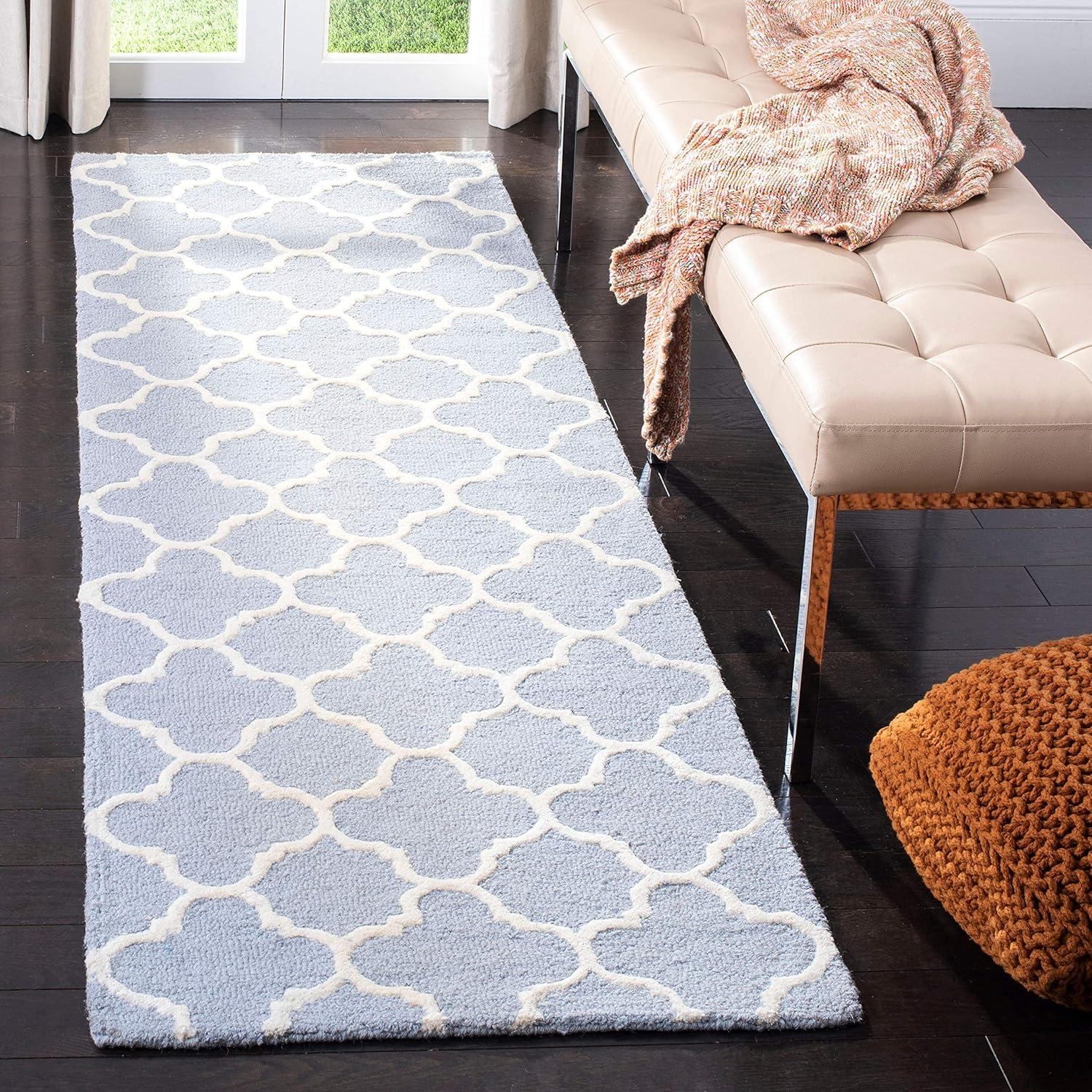 Elegant Ivory Hand-Tufted Wool Rectangular Accent Rug