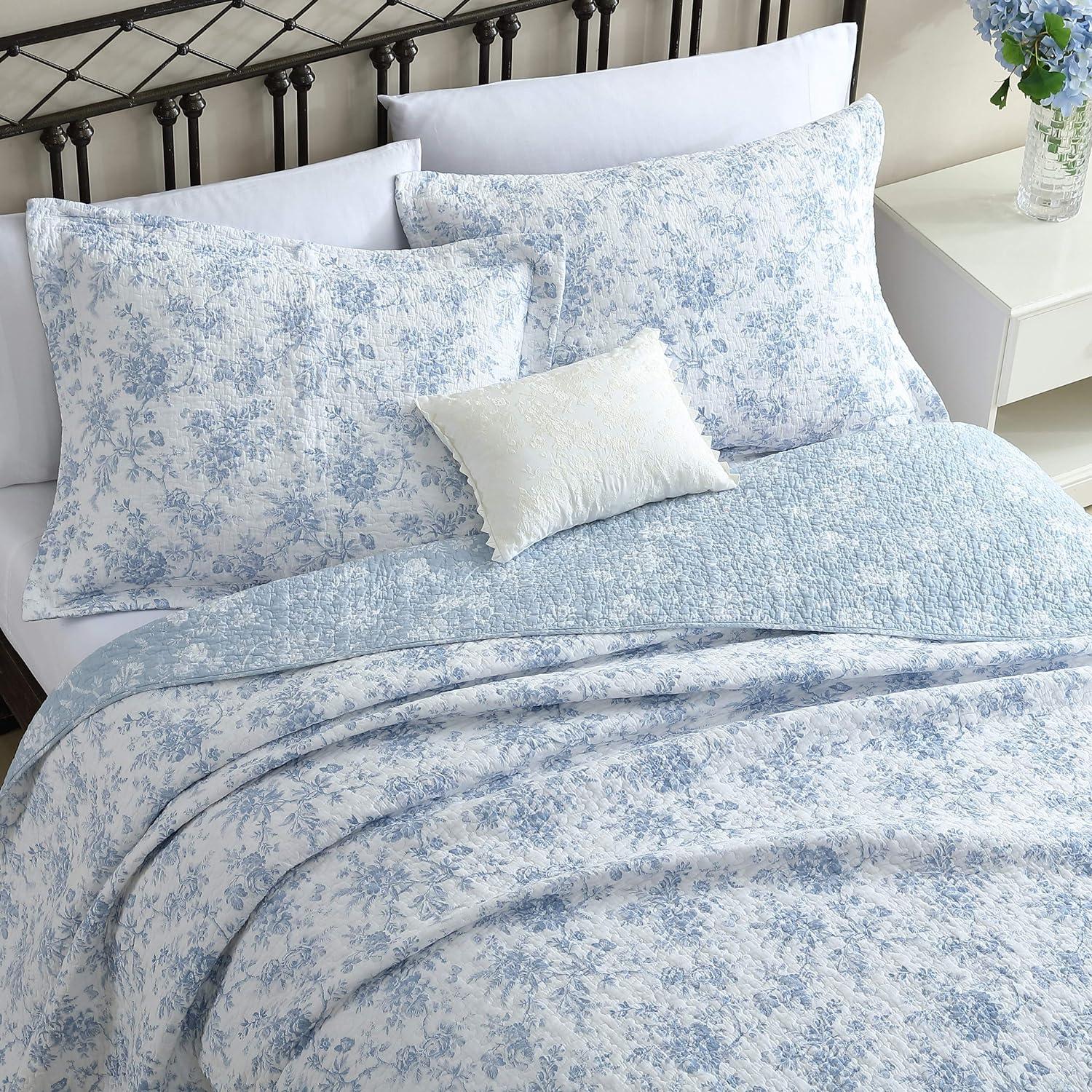 Blue Floral Cotton Reversible Full Quilt Set