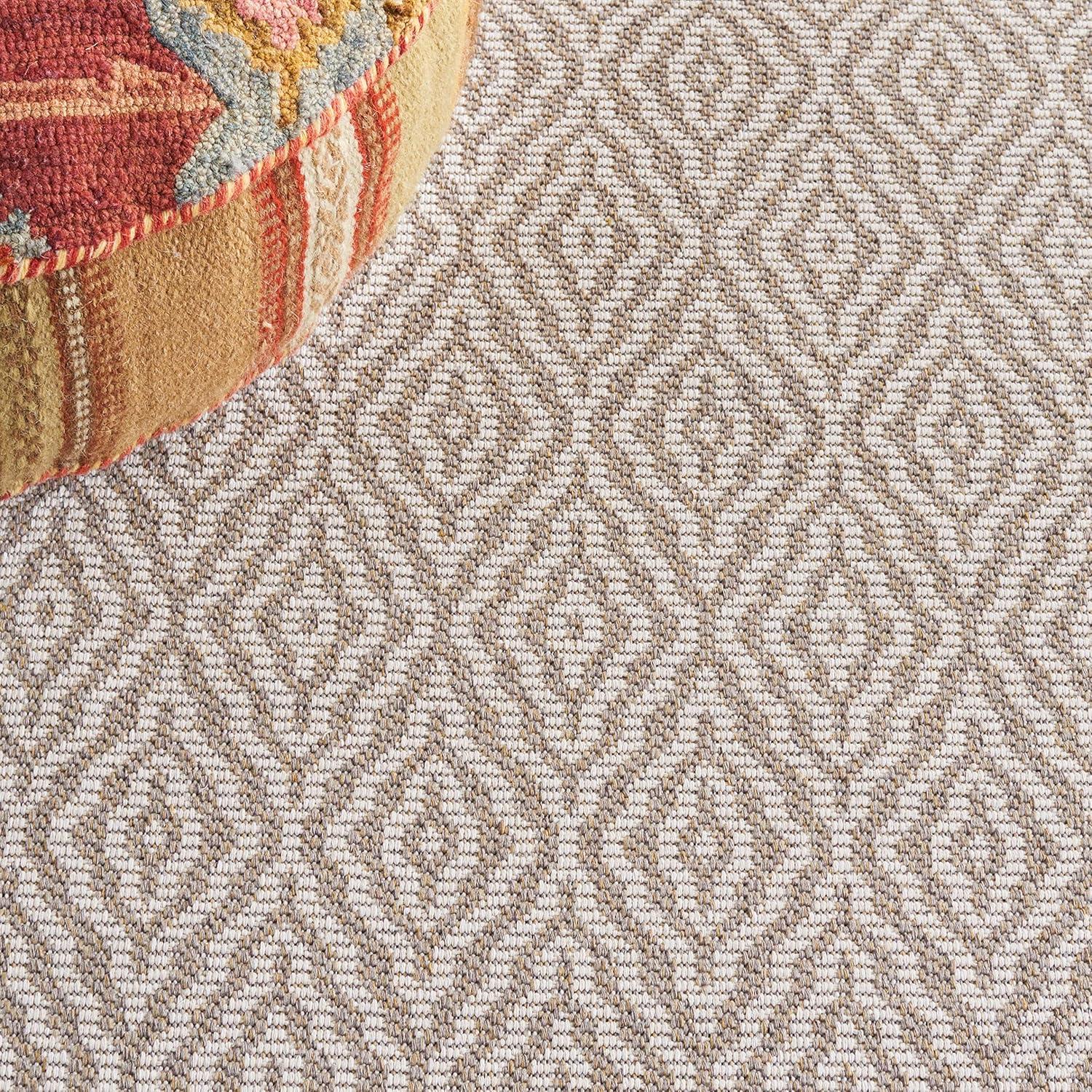 Handmade Taupe and Cream Wool 5' x 7' Reversible Area Rug