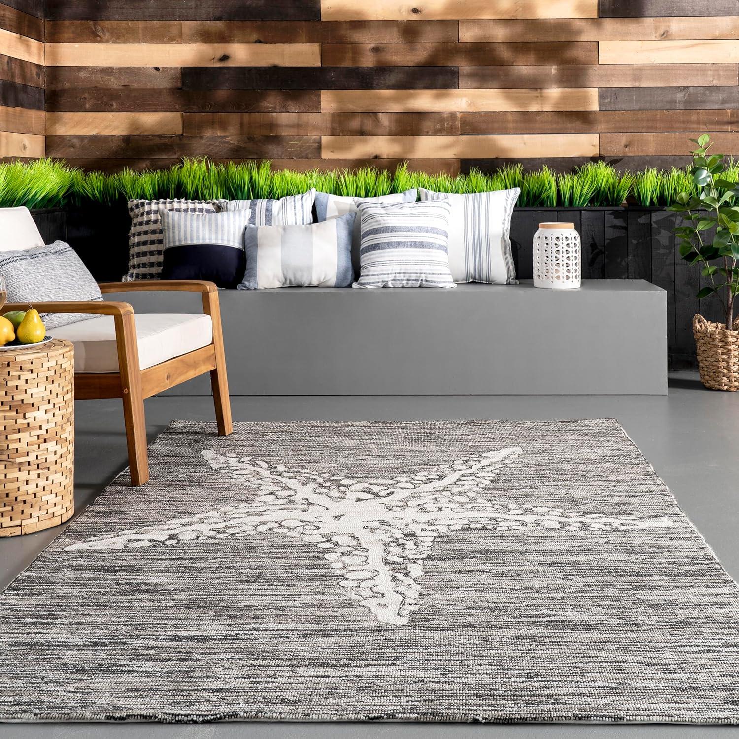 Gray 6' x 9' Reversible Synthetic Indoor/Outdoor Rug