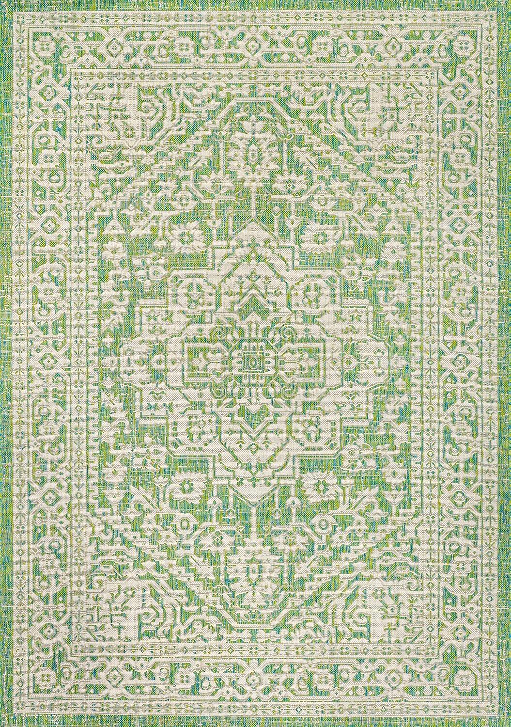 Sinjuri Medallion Textured Weave Indoor/Outdoor Area Rug - JONATHAN Y