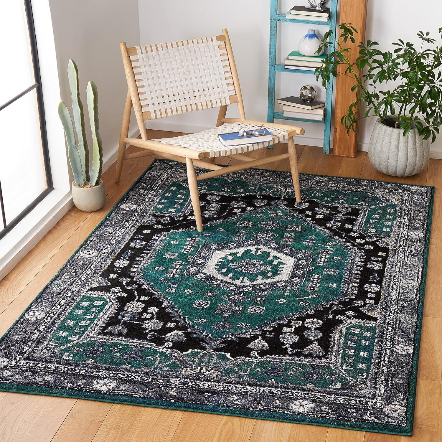 Vintage Hamadan VTH204 Power Loomed Area Rug  - Safavieh