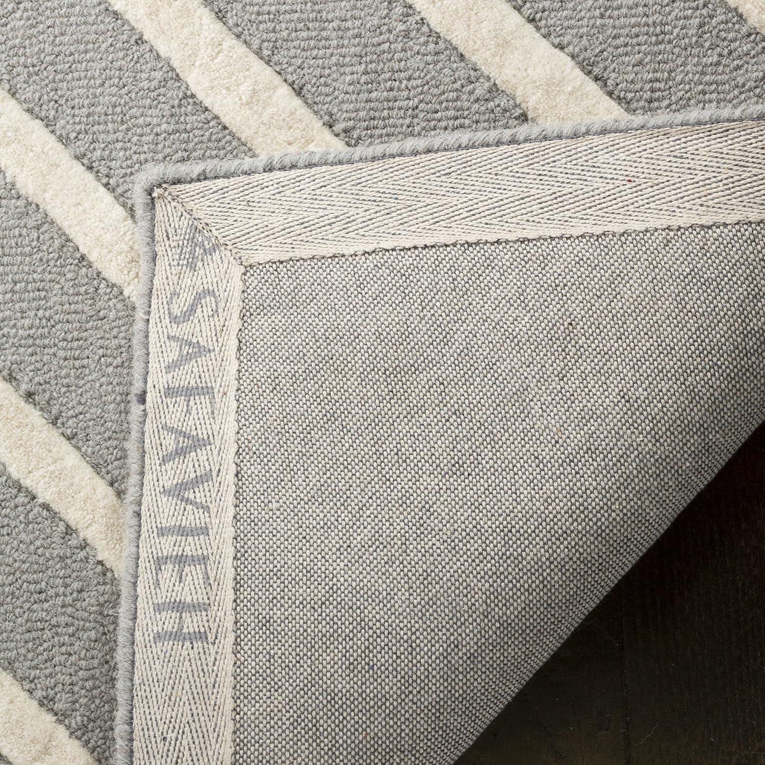 SAFAVIEH Kids X Pattern Wool Area Rug, Grey/Ivory, 6' x 9'
