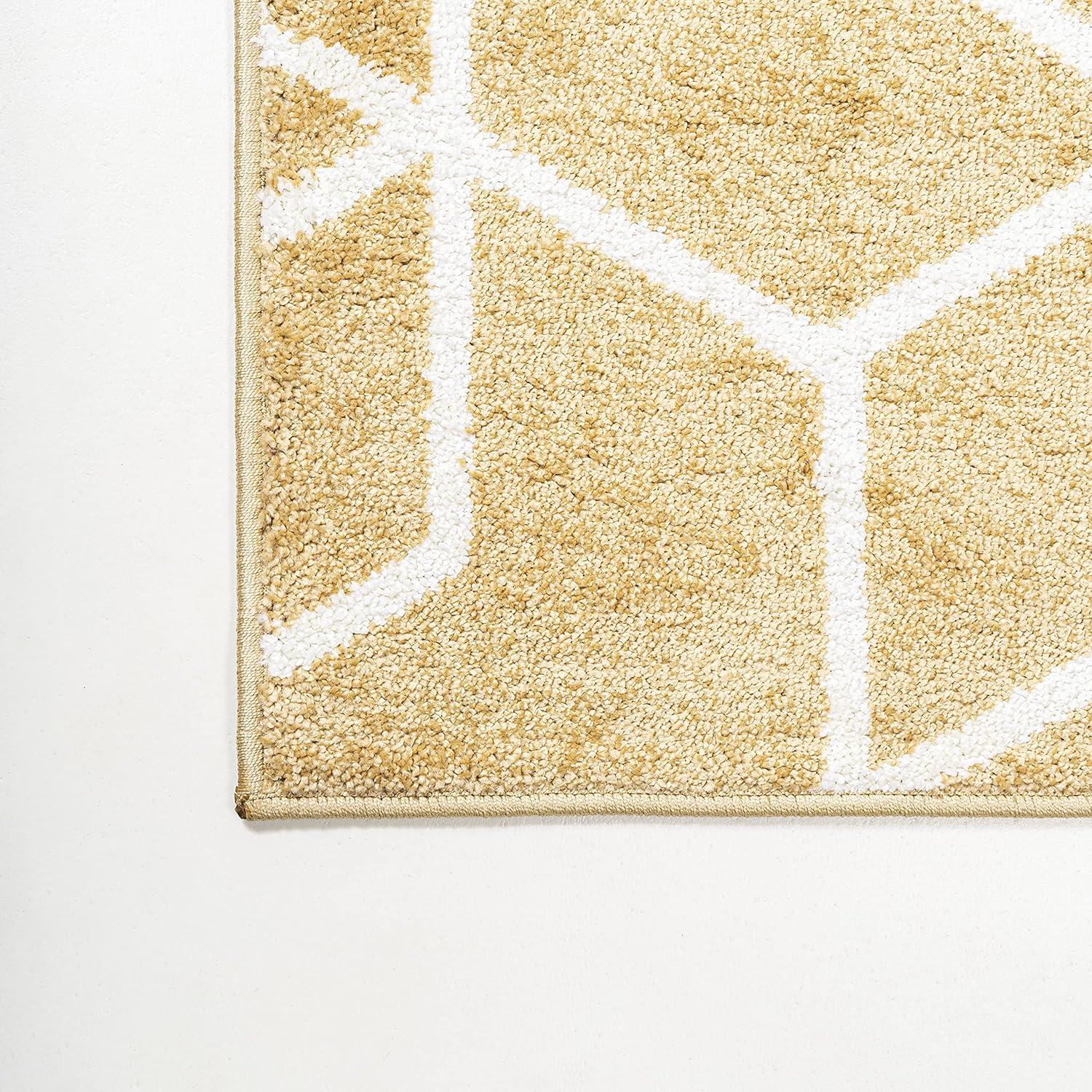 5'x8' Tumbling Blocks Modern Geometric Area Rug, Gold/White - JONATHAN Y