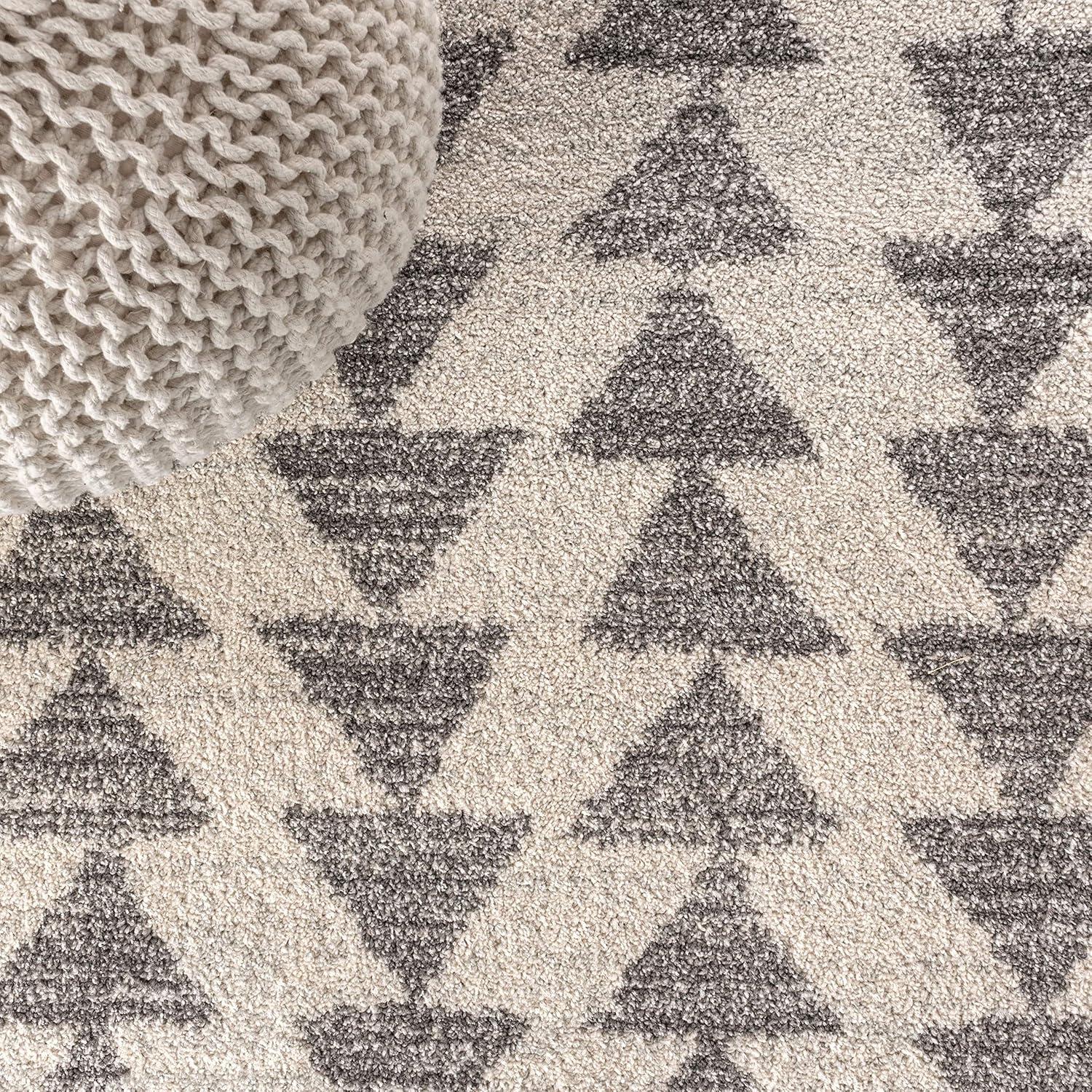 5'x8' Aisha Moroccan Triangle Geometric  Area Rug, Cream/Gray - JONATHAN Y