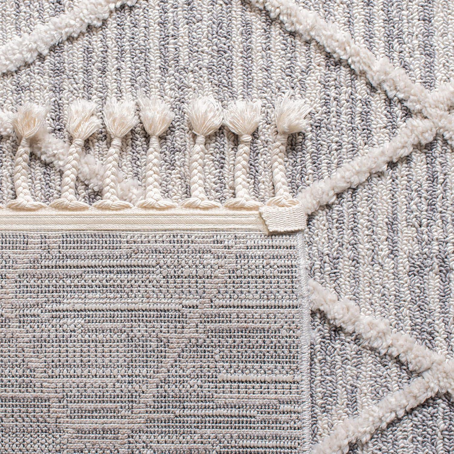 Marrakesh MRK514 Power Loomed Area Rug - Ivory/Grey - 5'3"x7'6" - Safavieh.