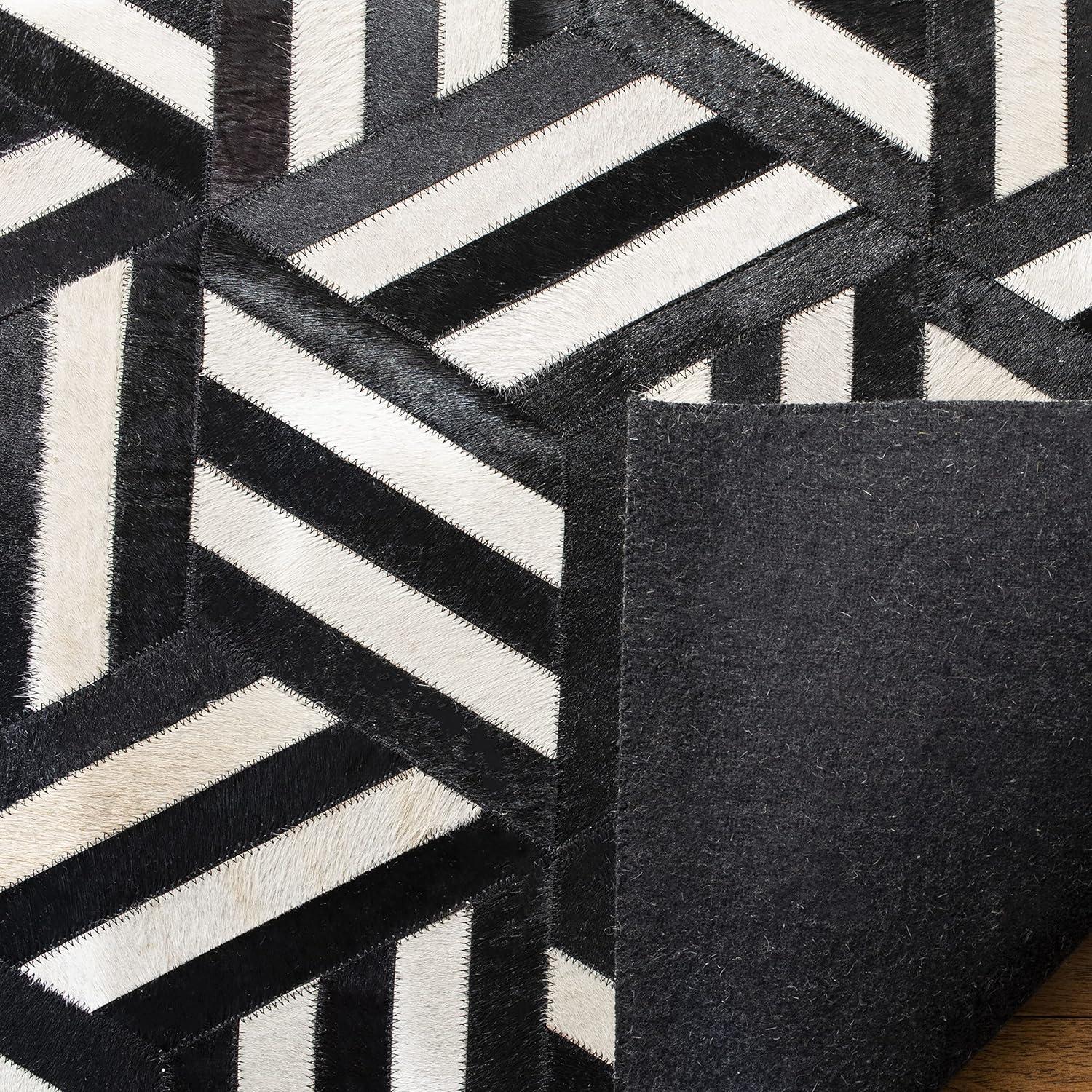 Studio Leather STL219 Hand Woven Indoor Runner Rug - Ivory/Black - 2'3"x11' - Safavieh