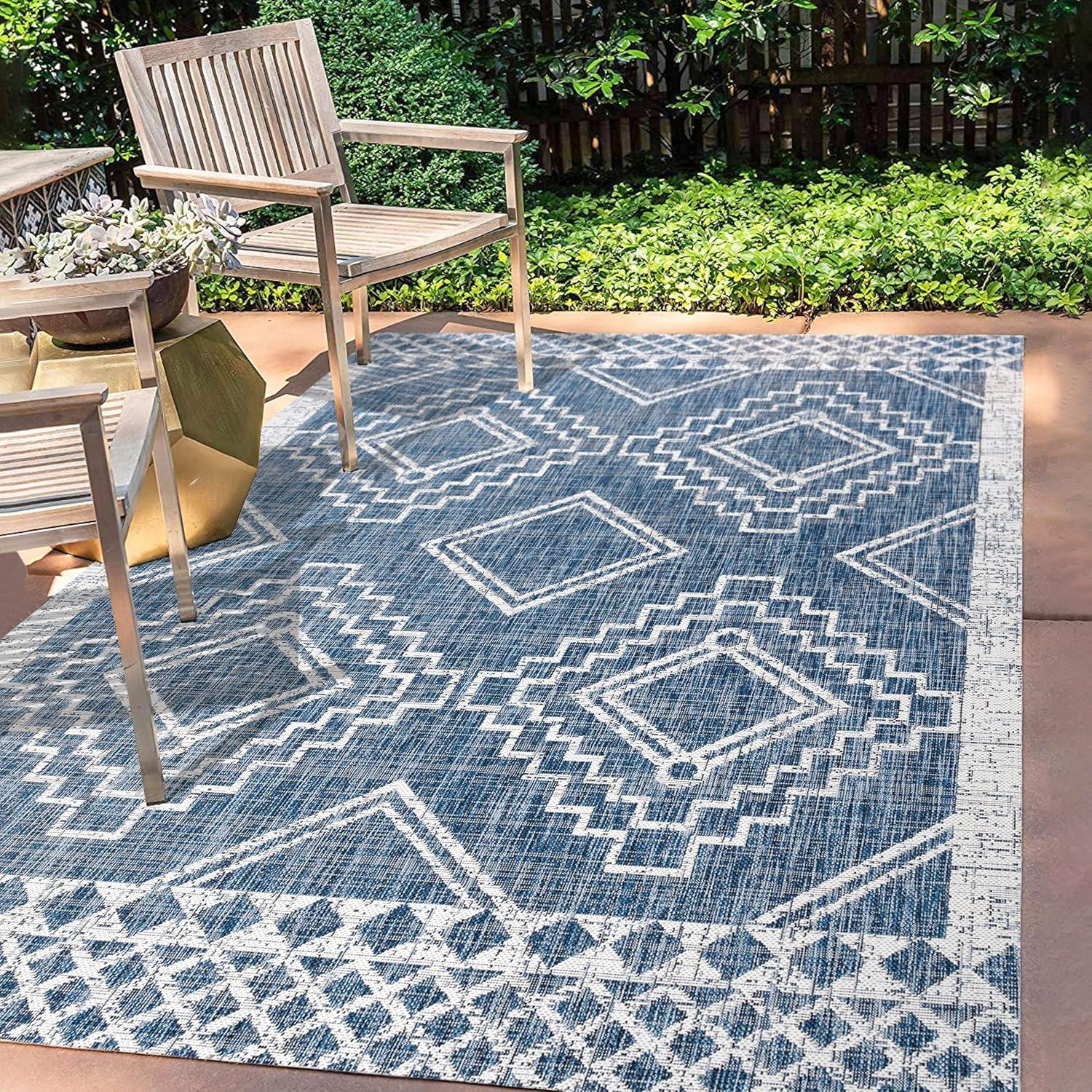 Marokko Diamond  Medallion Indoor/Outdoor Area Rug - JONATHAN Y