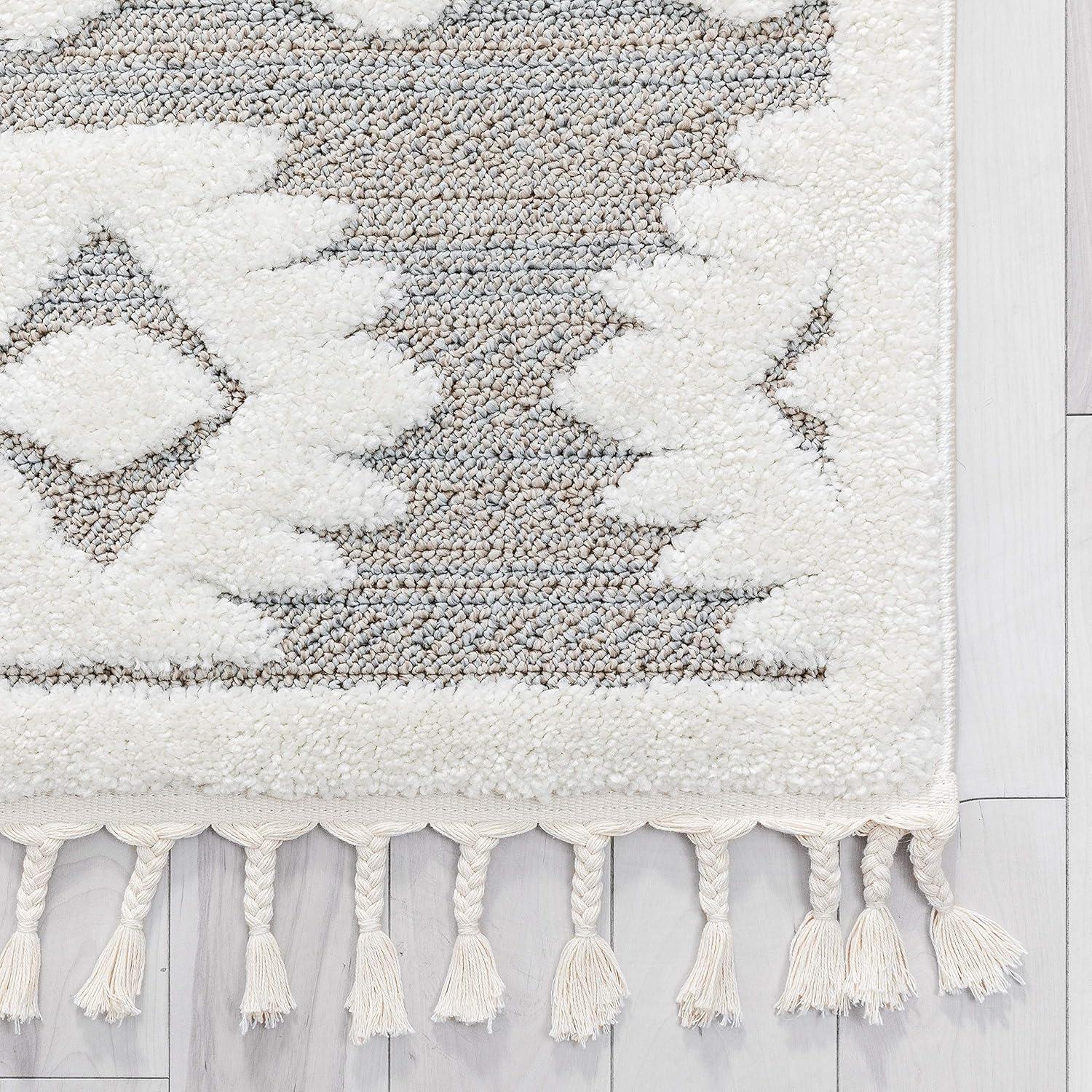 Well Woven Illana Cream Ethnic High-Lo Textured Diamond Area Rug (6'7" x 9'6")