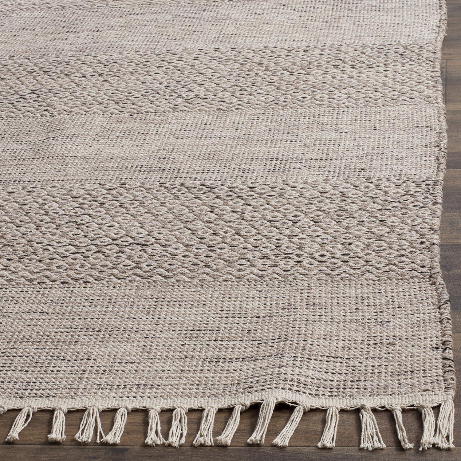 Montauk MTK330 Hand Woven Indoor Rug - Safavieh