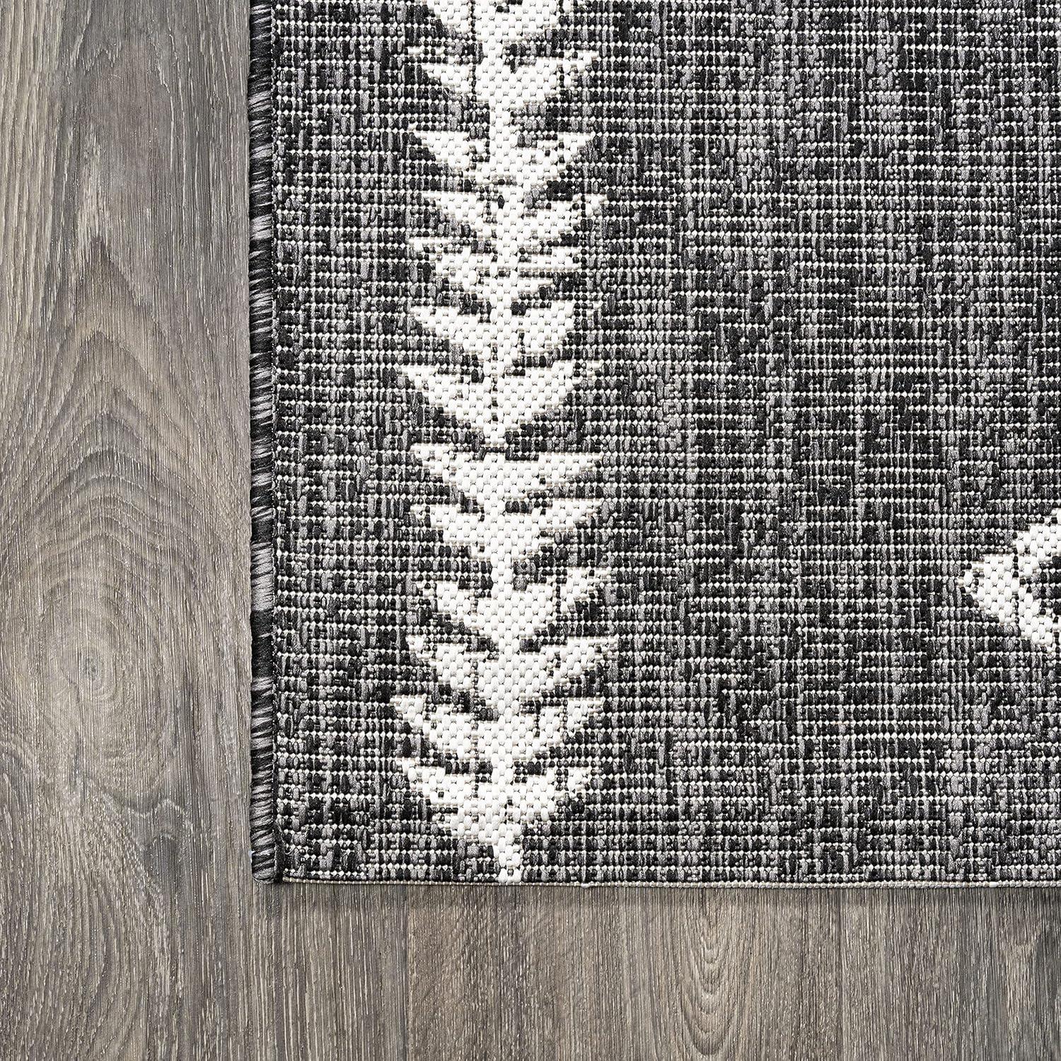 2'x10' Derya  Diamond Trellis Indoor/Outdoor Runner Rug, Black/Ivory - JONATHAN Y