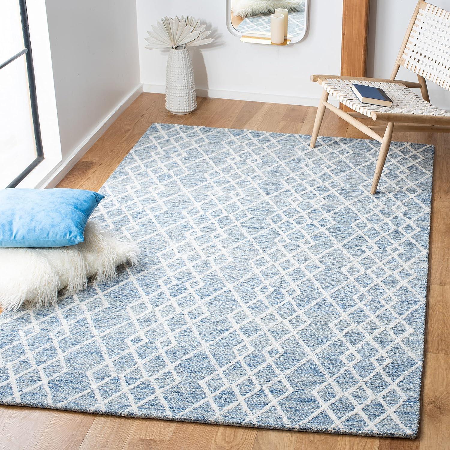 Blue and Ivory Hand-Tufted Wool 4' x 6' Area Rug