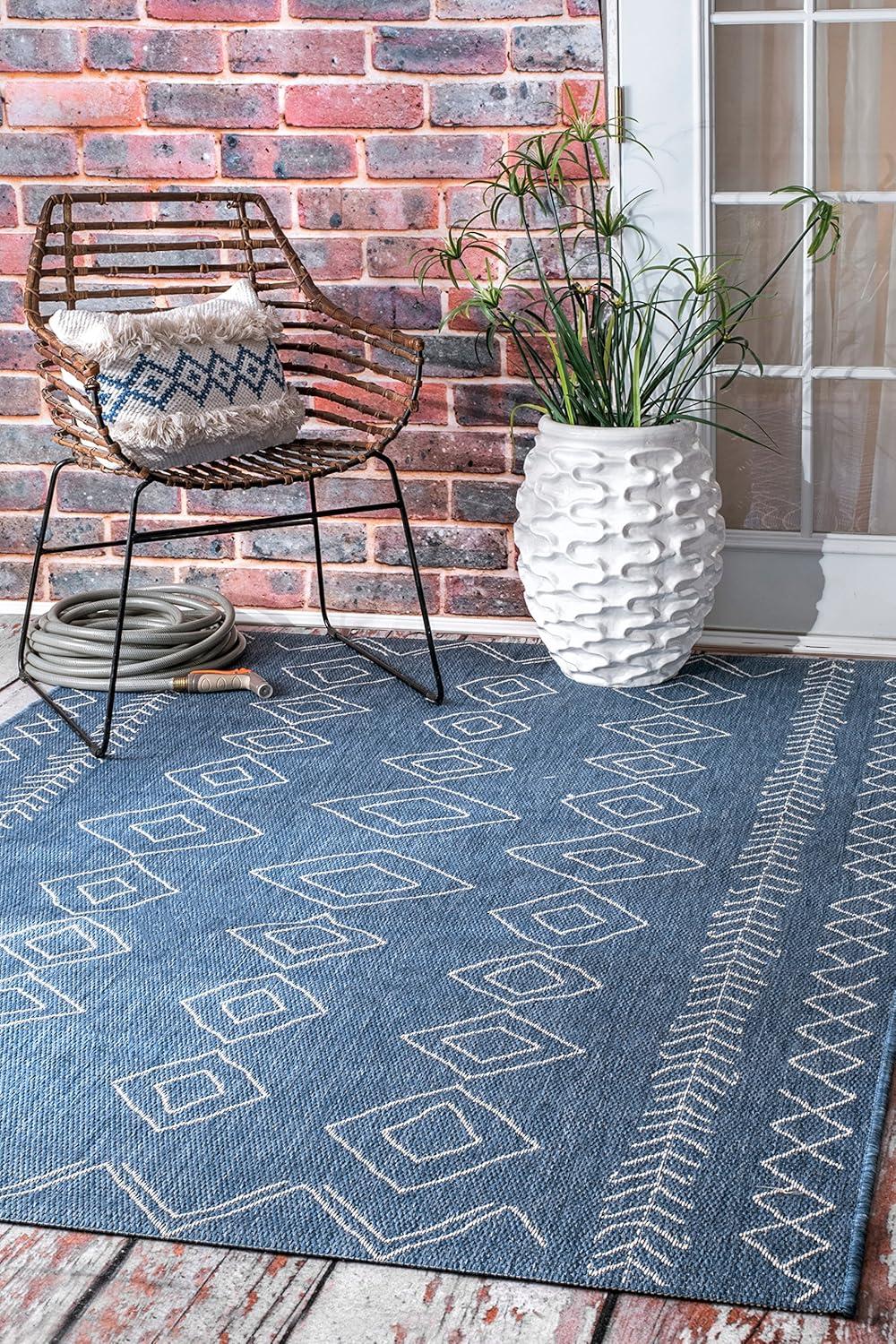 Reversible Blue Geometric 6' x 9' Synthetic Indoor/Outdoor Rug