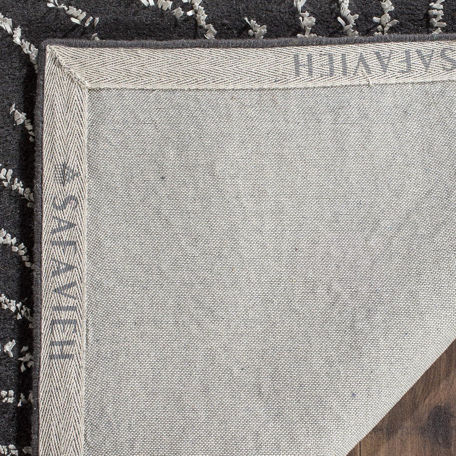 Soho SOH712 Hand Tufted Area Rug - Charcoal/Ivory - 6'x9' - Safavieh.