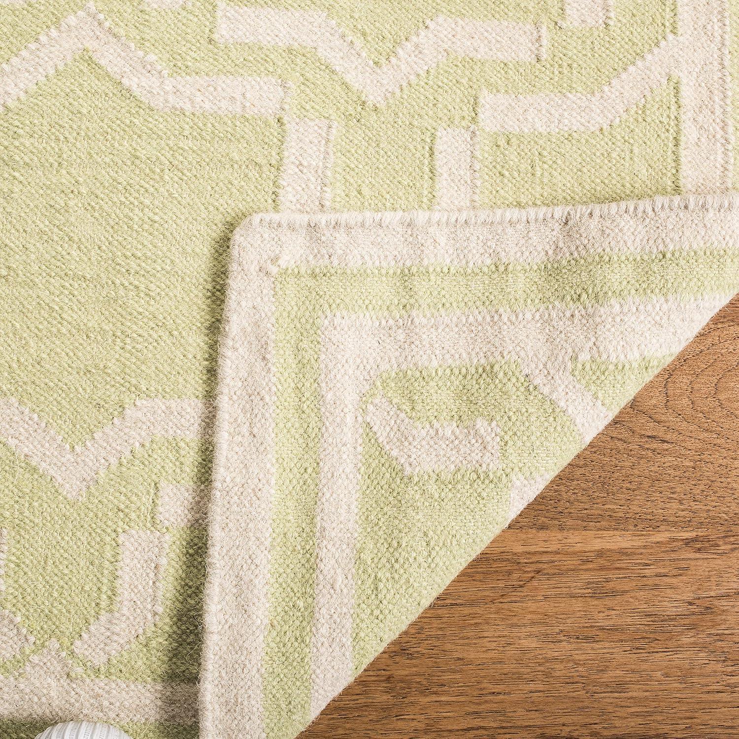 SAFAVIEH Dhurries Myles Geometric Area Rug, Light Green/Ivory, 6' x 6' Square