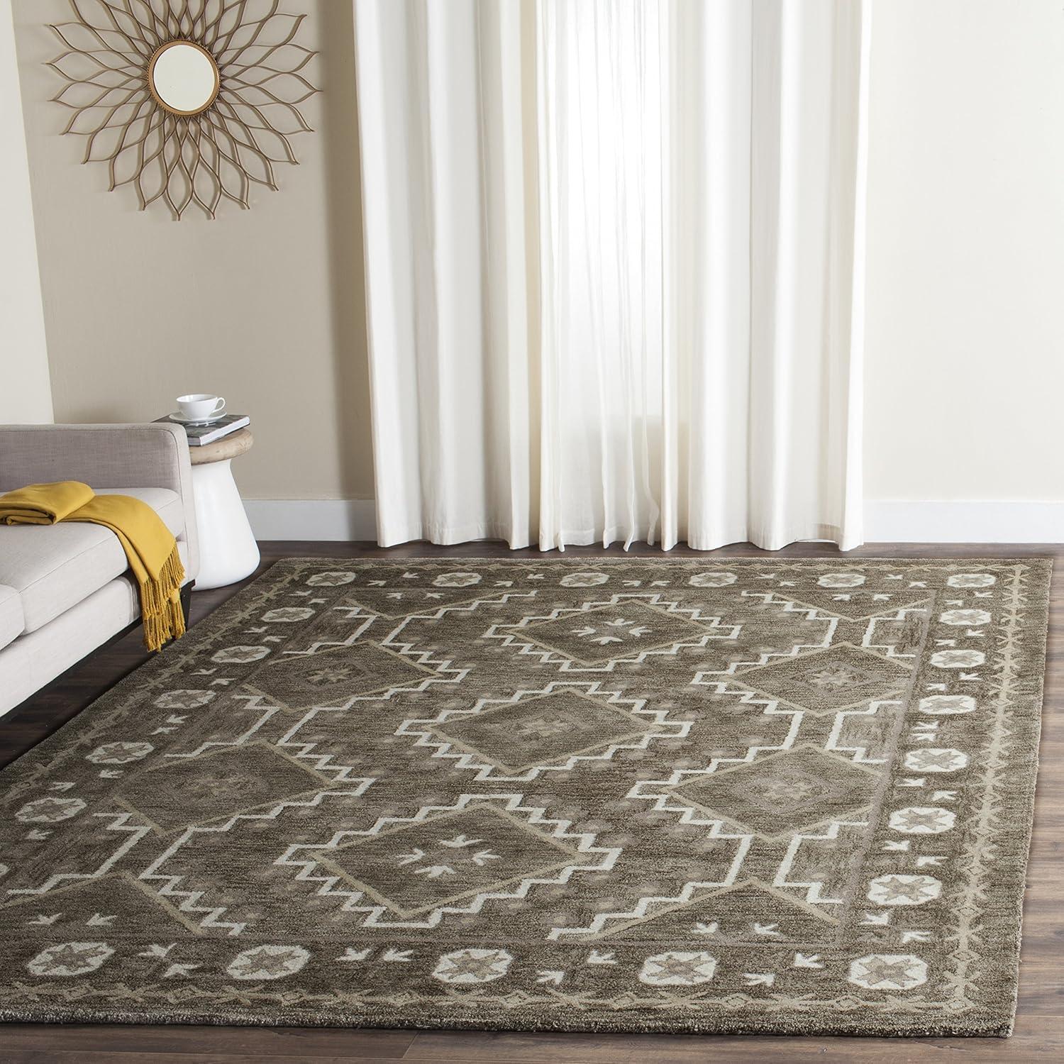 Bella BEL672 Hand Tufted Area Rug  - Safavieh