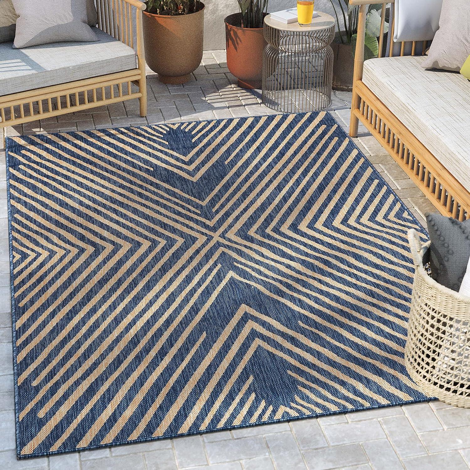 Well Woven Kesia Modern Stripes Indoor/Outdoor Gray Flat-Weave Rug