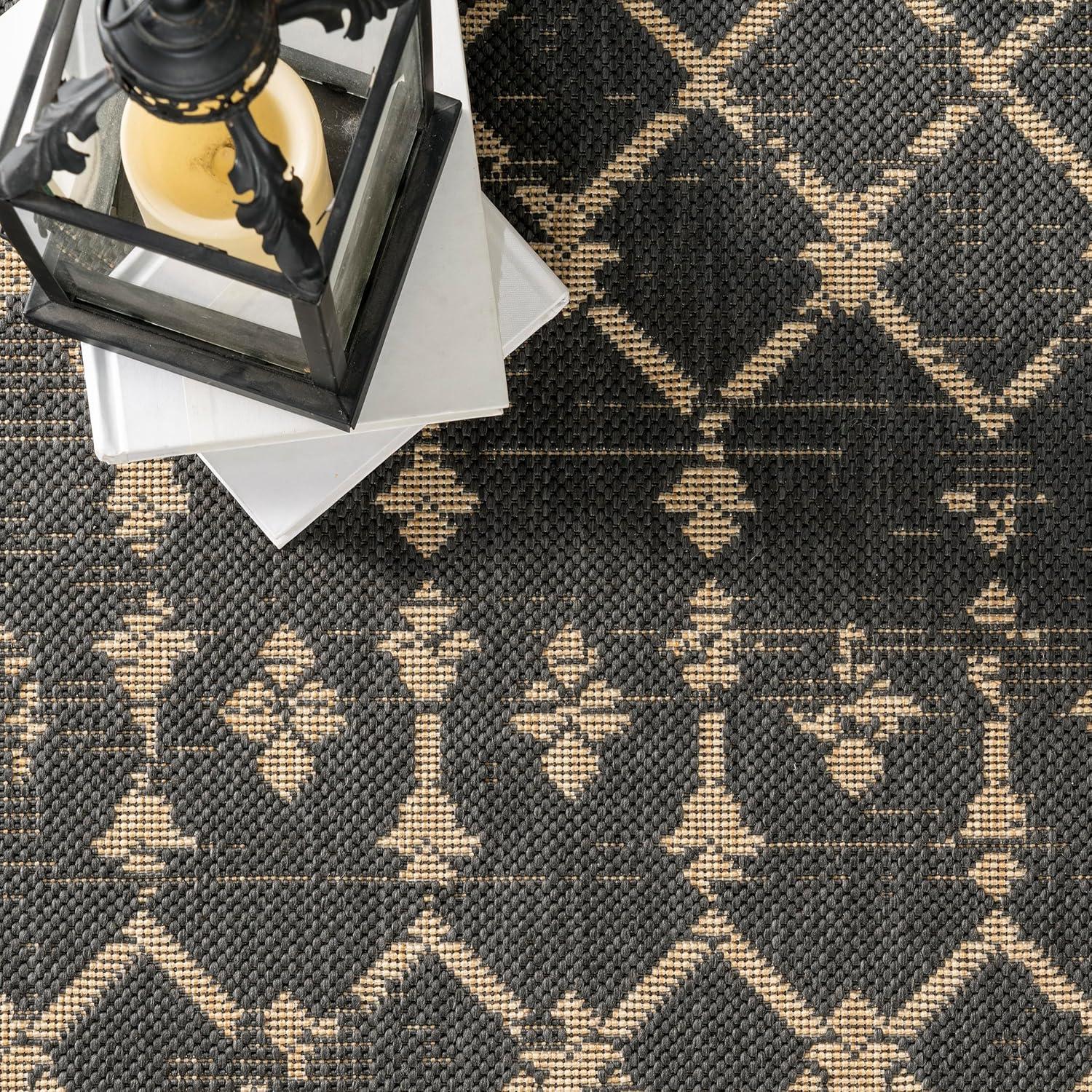 Nuloom Grayson Moroccan Trellis Indoor and Outdoor Area Rug, Gray, 6'7"x9'