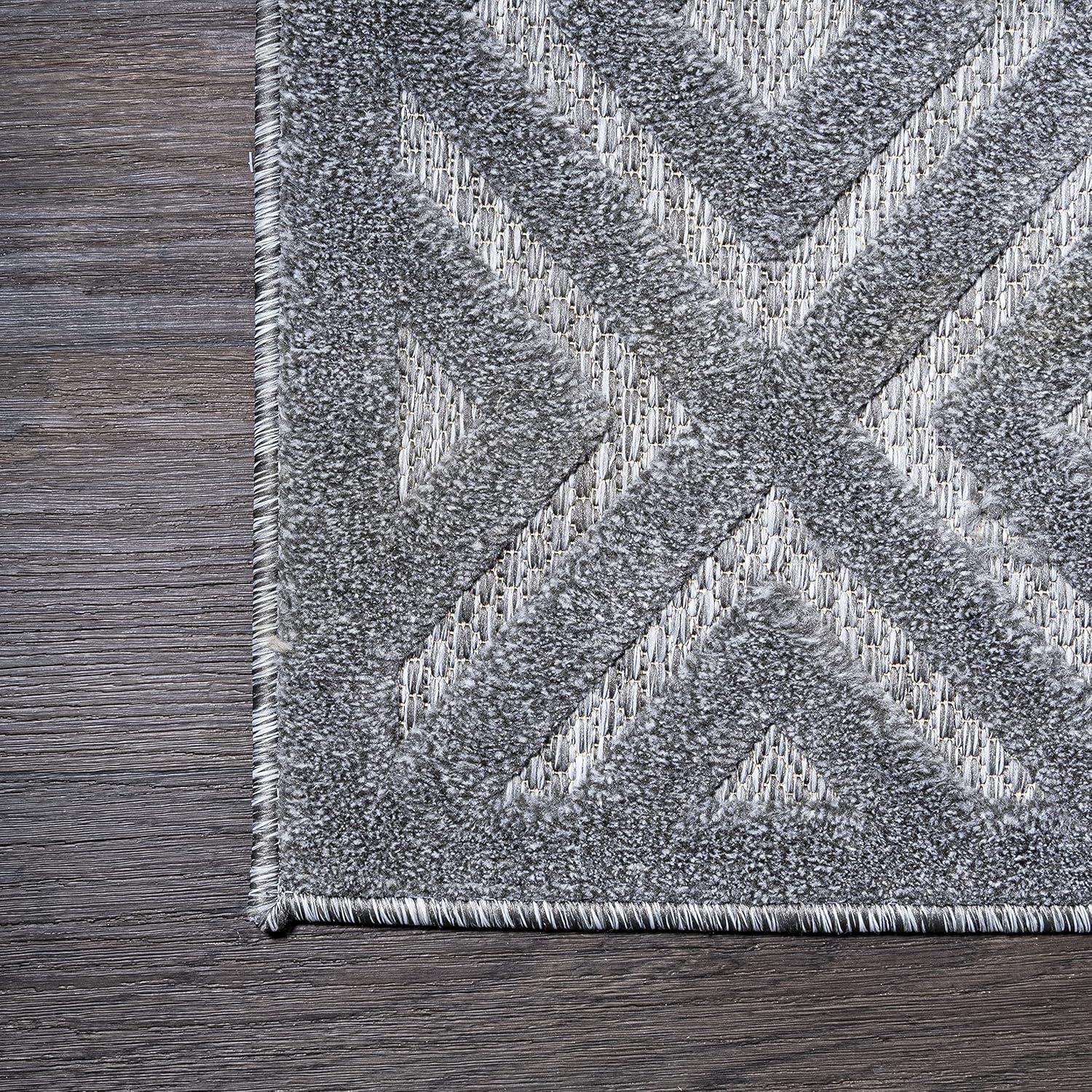 5' Round Portmany Neutral Diamond Trellis Indoor/Outdoor Area Rug, Dark Gray - JONATHAN Y