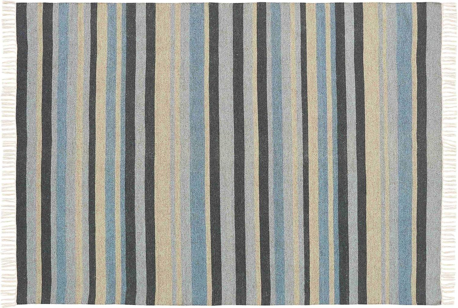 Chesapeake Lori Collection Denim Hand Woven Area Rug ( 5'x7')