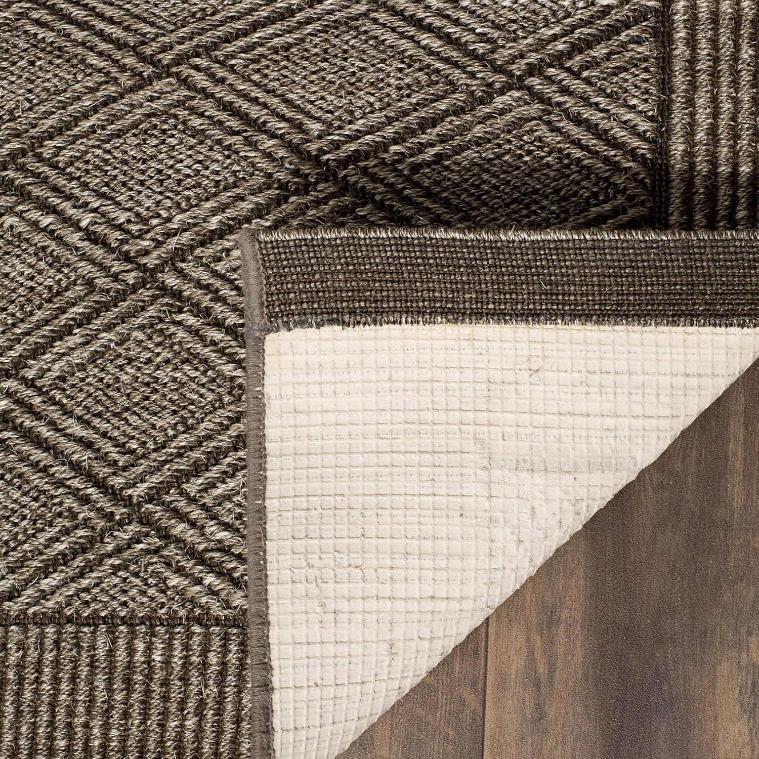 Palm Beach PAB351 Power Loomed Area Rug - Silver - 4'x6' - Safavieh.