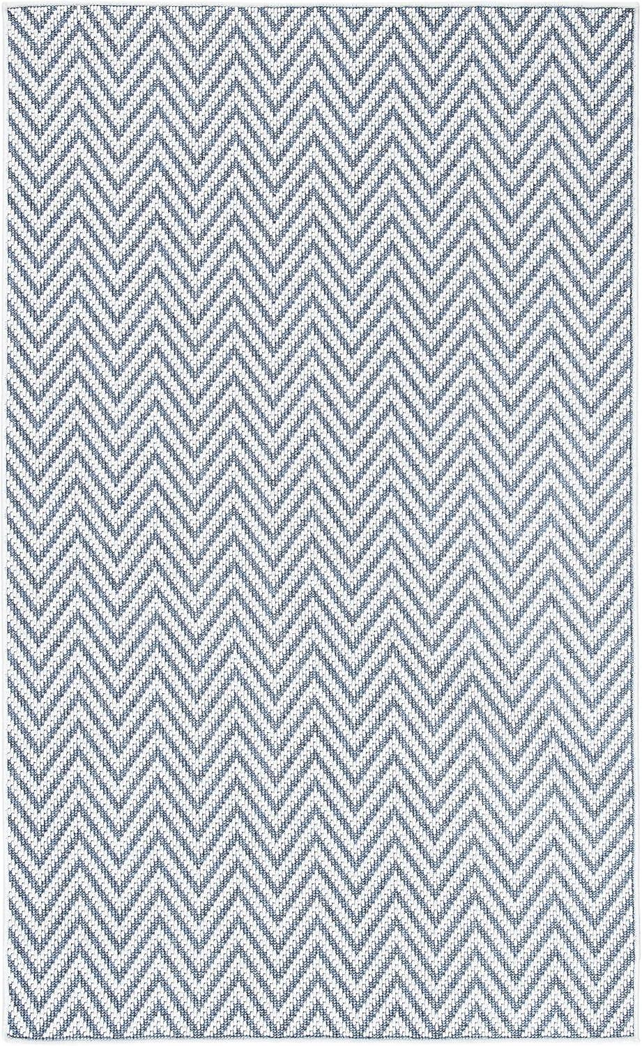 Bermuda BMU812 Power Loomed Indoor/Outdoor Area Rug - Blue/Creme - 4'x6' - Safavieh.