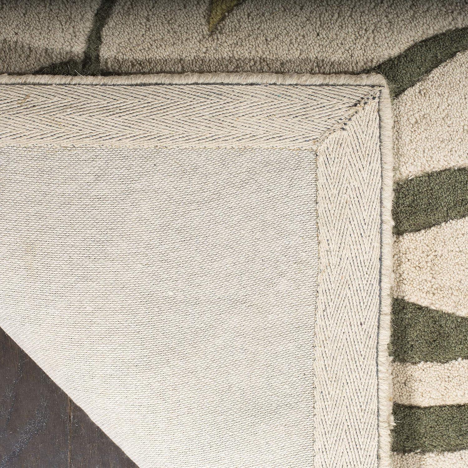 SAFAVIEH Soho Quinn Floral Wool Area Rug, Beige/Multi, 3'6" x 5'6"