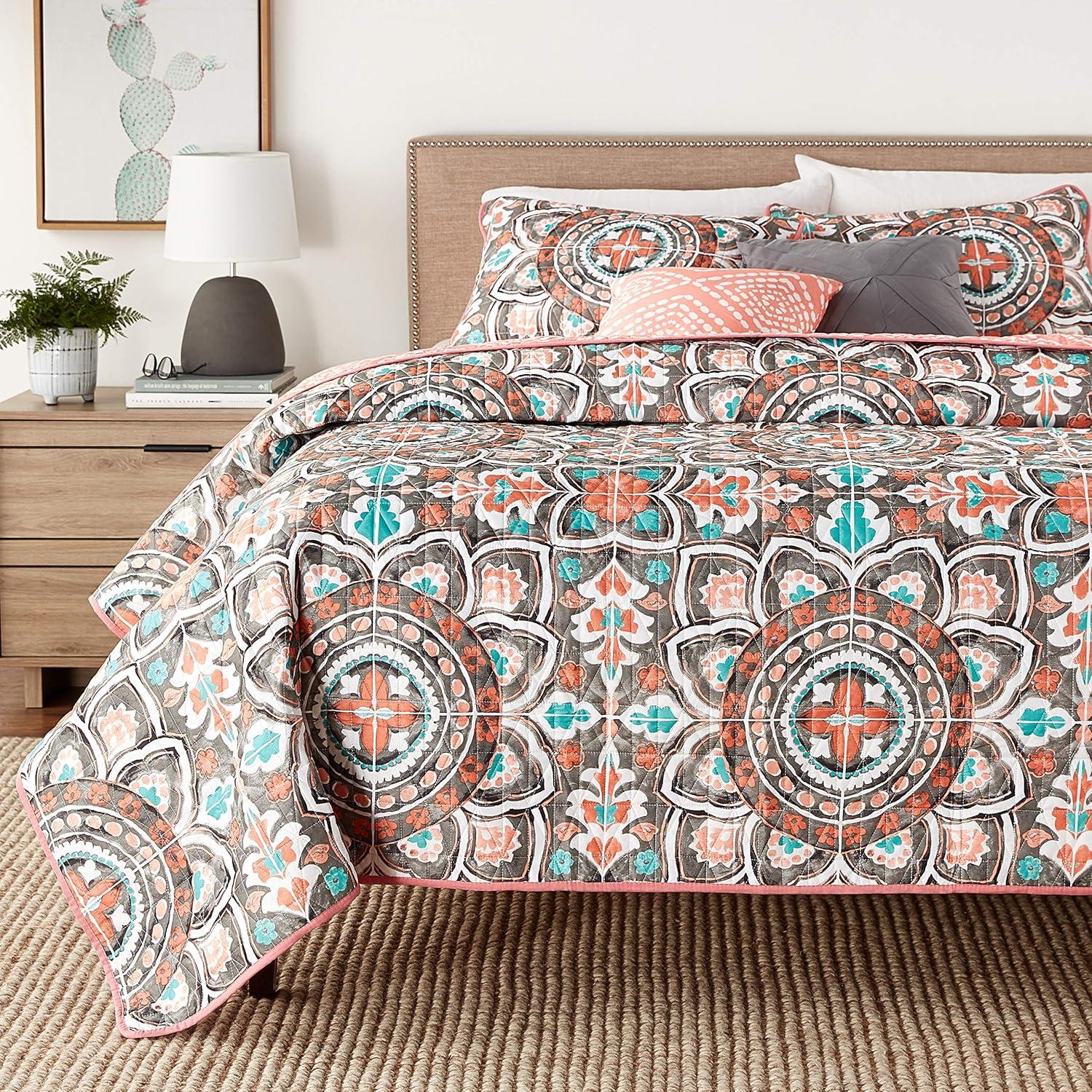 Ibiza Coral Reversible Microfiber Queen Quilt Set